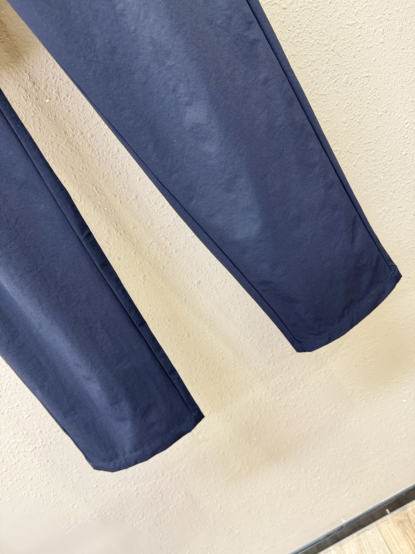 ARC‘TERYX/始祖鸟 新品休闲裤，选用欧洲进口面料，柔软舒适有质感，原版五金配件，非常炫酷，细节处