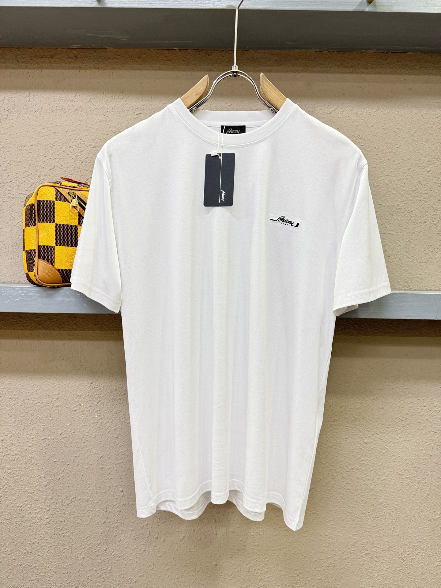 Brioni 布里奥尼 顶级品质 2026新品短袖！原版定制面料，手感柔软。顶级进口私货，时尚设计潮流短