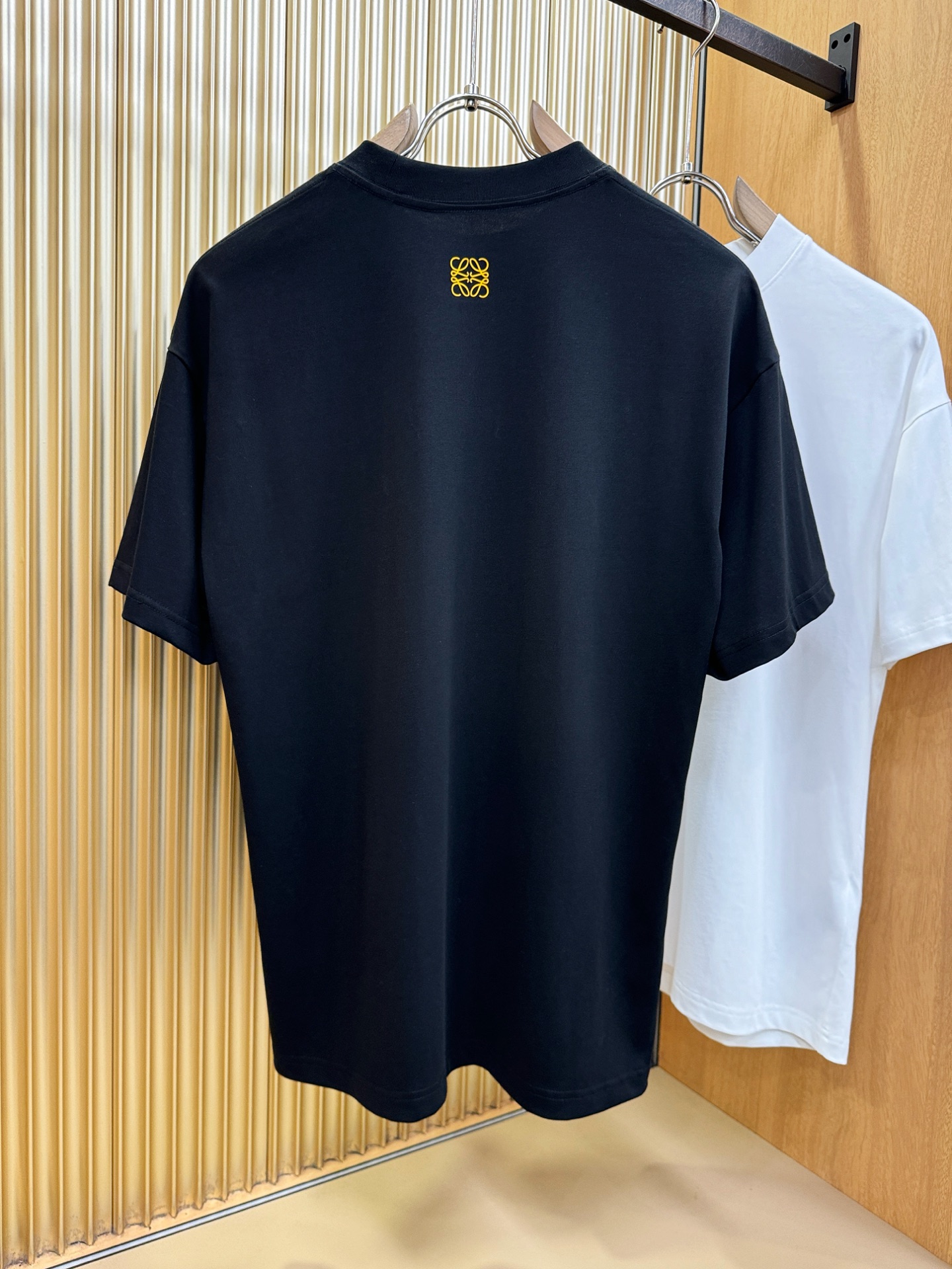 LOEWE罗意威 2026新款短袖T恤！走秀图案时尚休闲短袖T恤衫！设计logo设计！极具设计精选客供面