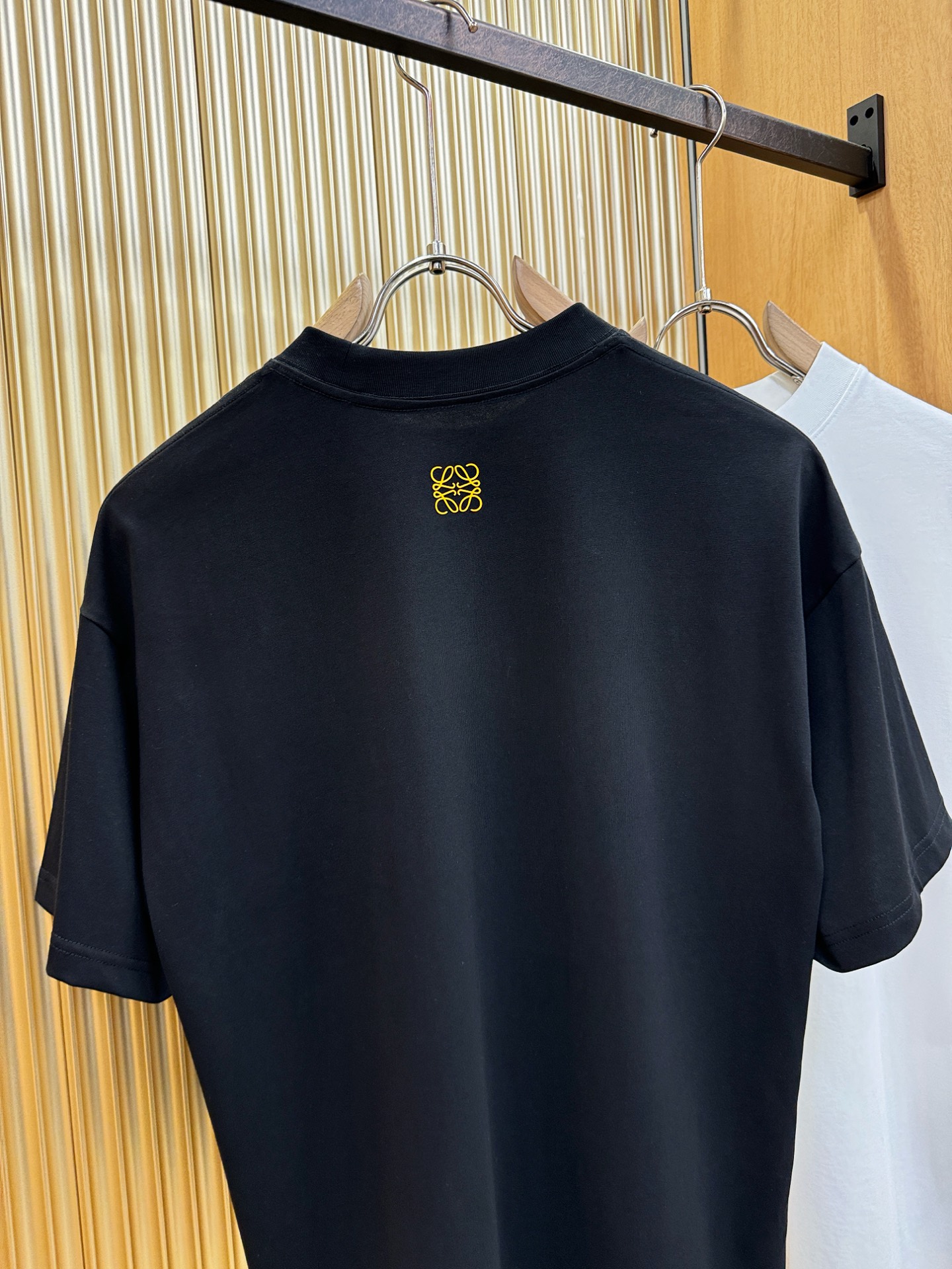 LOEWE罗意威 2026新款短袖T恤！走秀图案时尚休闲短袖T恤衫！设计logo设计！极具设计精选客供面