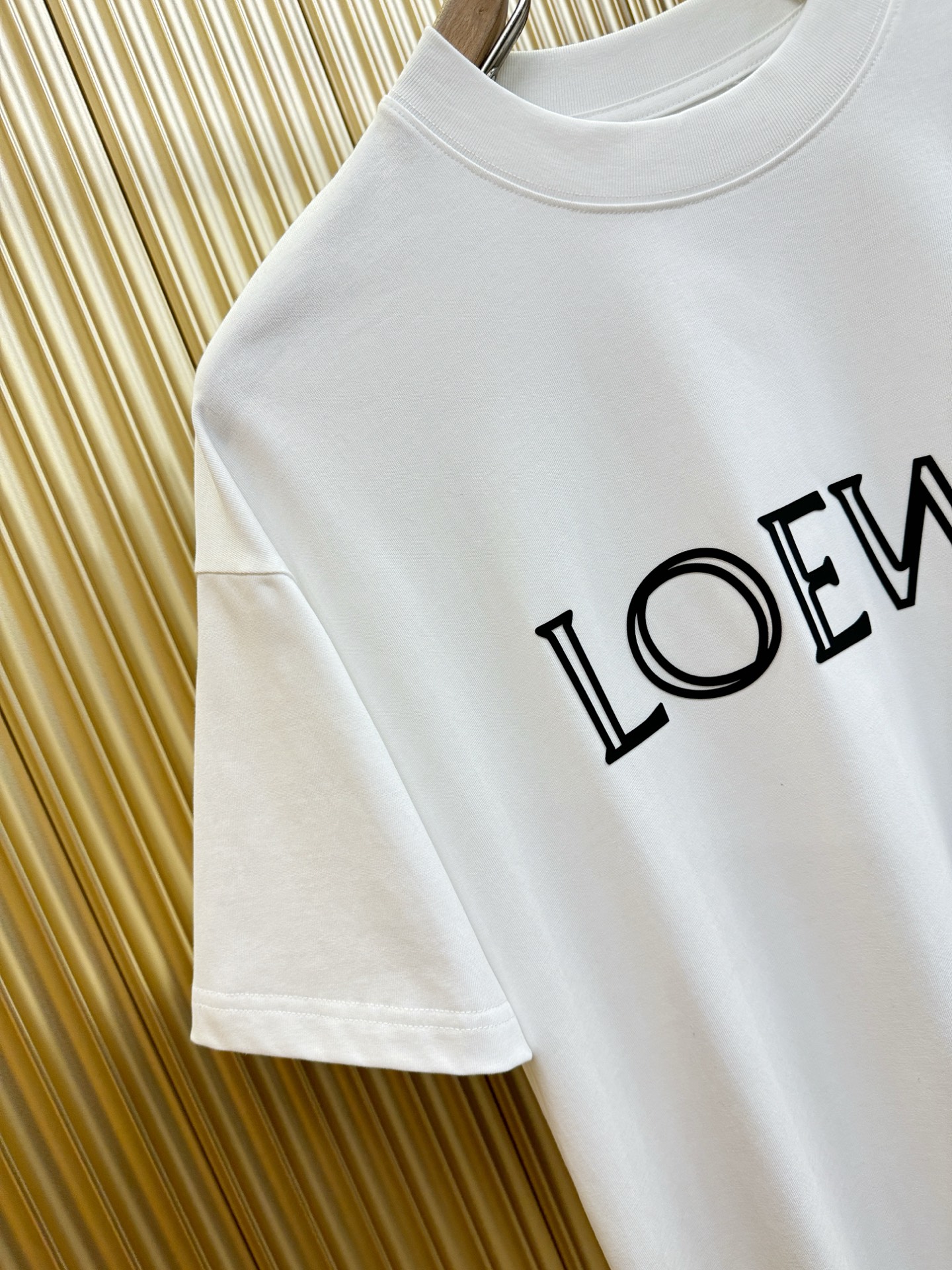 LOEWE罗意威 2026新款短袖T恤！走秀图案时尚休闲短袖T恤衫！设计logo设计！极具设计精选客供面