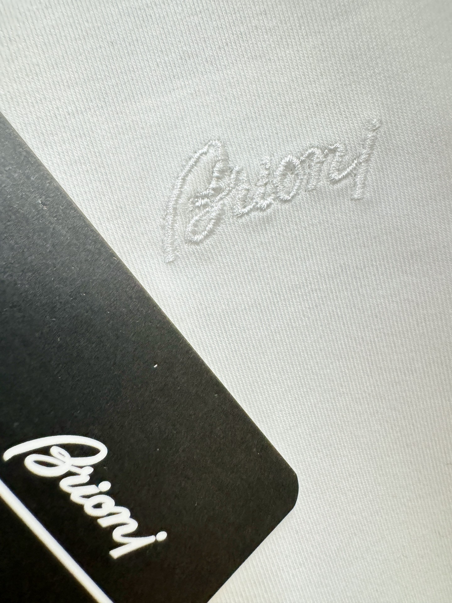 Brioni 布里奥尼 顶级品质 2026新品短袖！原版定制面料，手感柔软。顶级进口私货，时尚设计潮流短