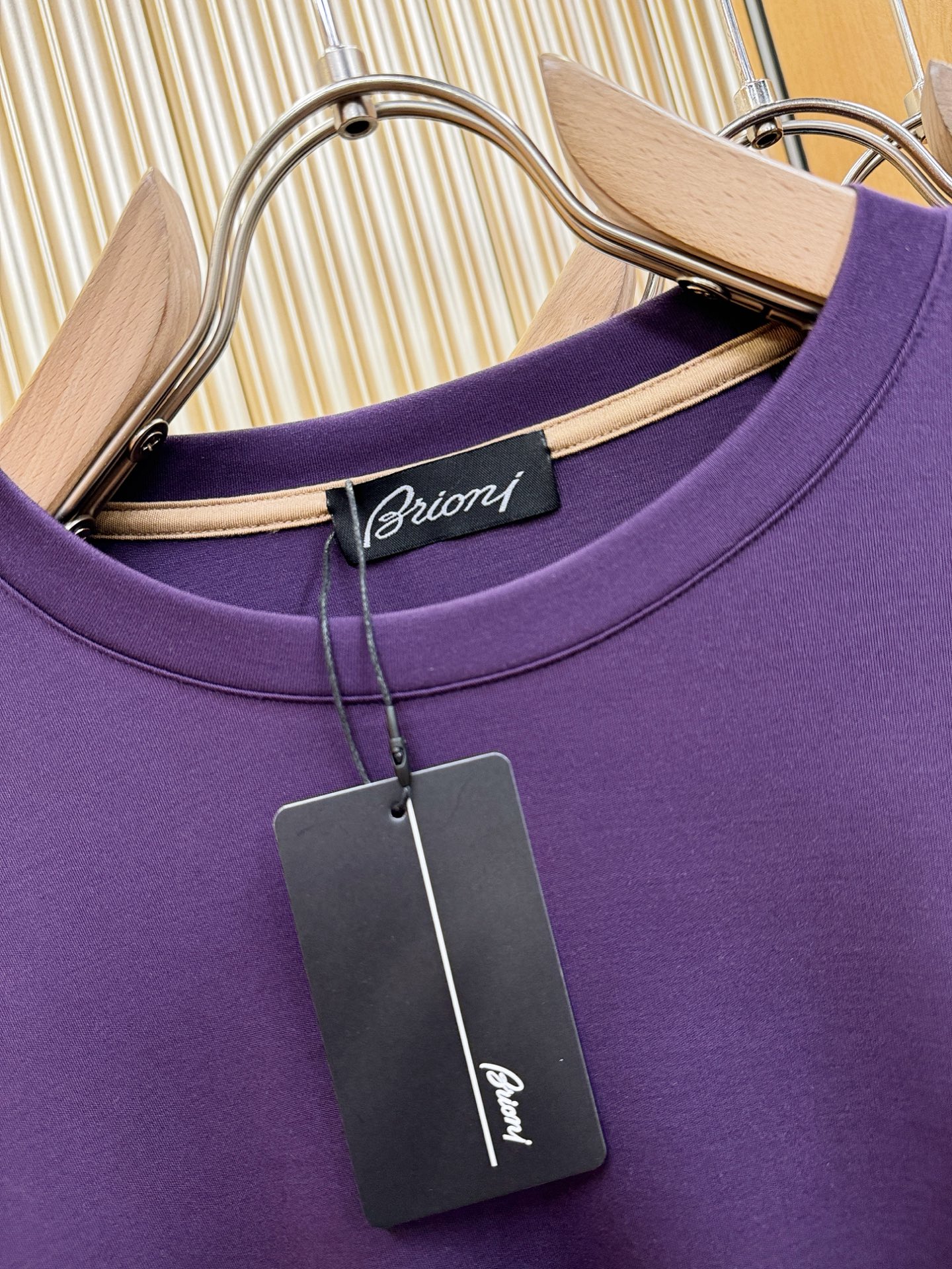 Brioni 布里奥尼 2026新品 长袖T恤，经典Logo设计，百搭款 官网同步发售 定制面料，柔软细