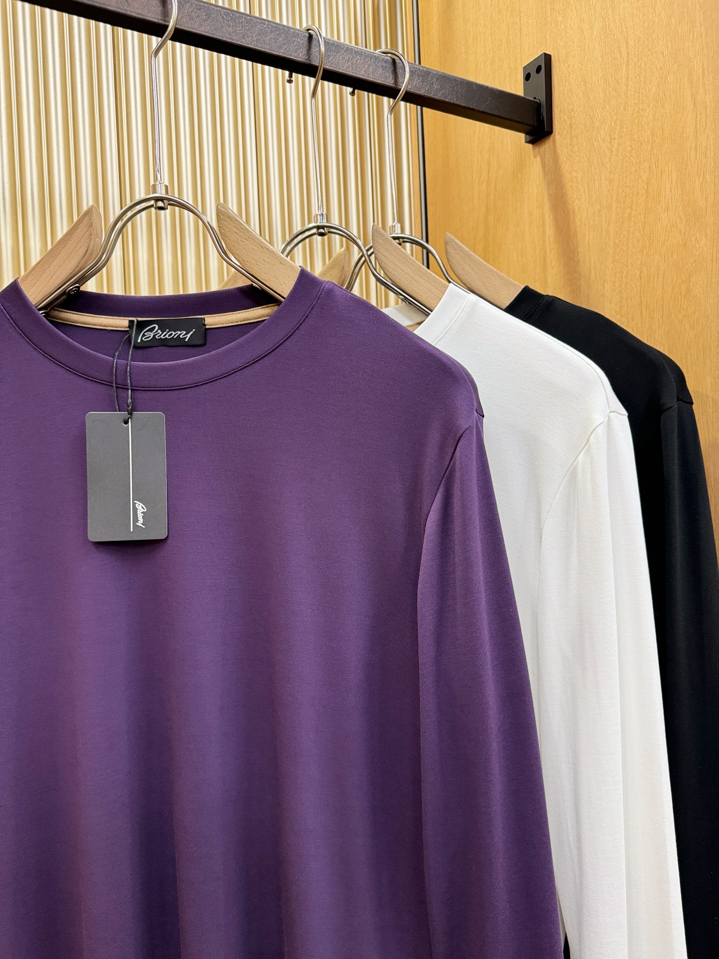 Brioni 布里奥尼 2026新品 长袖T恤，经典Logo设计，百搭款 官网同步发售 定制面料，柔软细