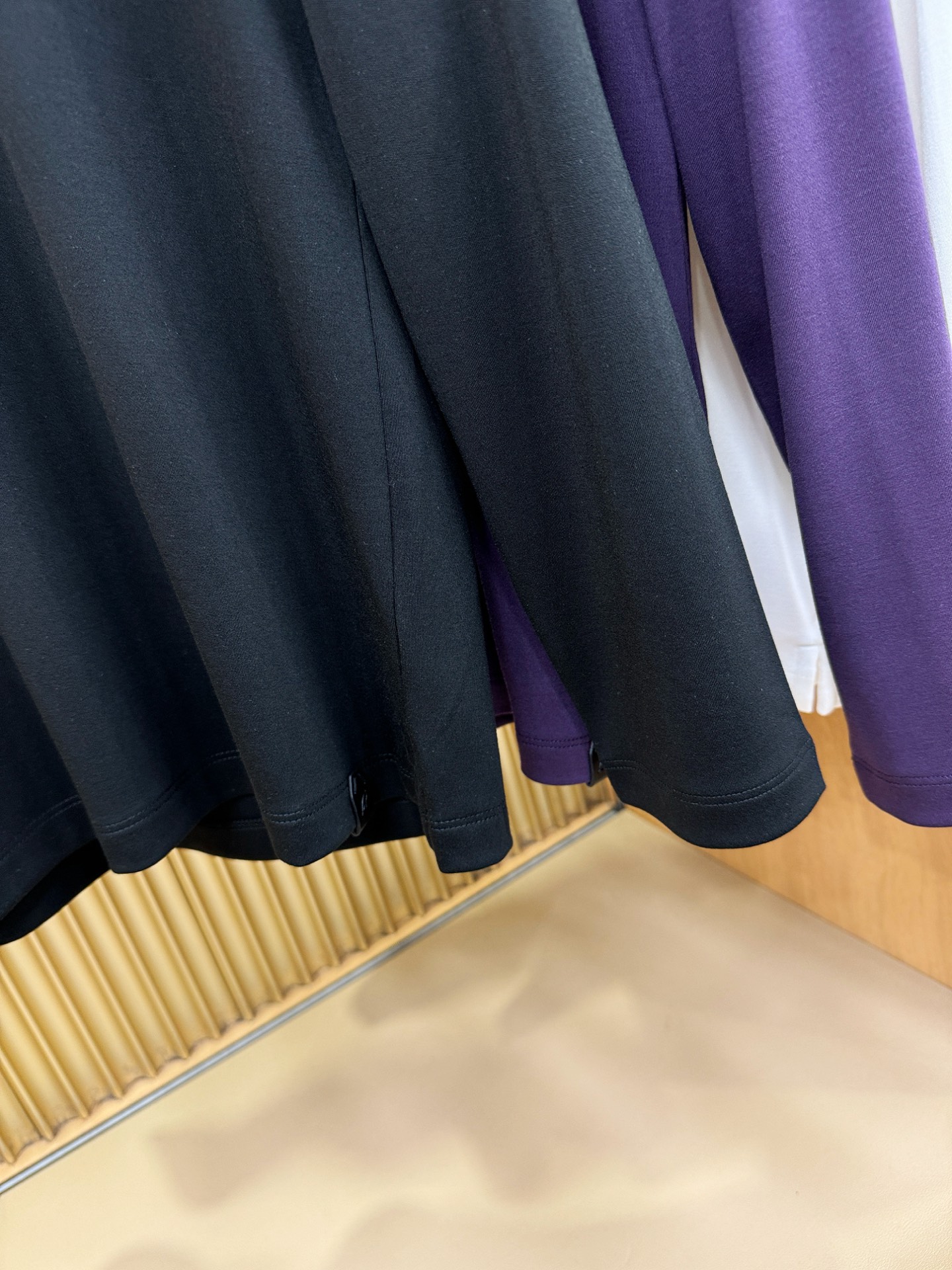 Brioni 布里奥尼 2026新品 长袖T恤，经典Logo设计，百搭款 官网同步发售 定制面料，柔软细