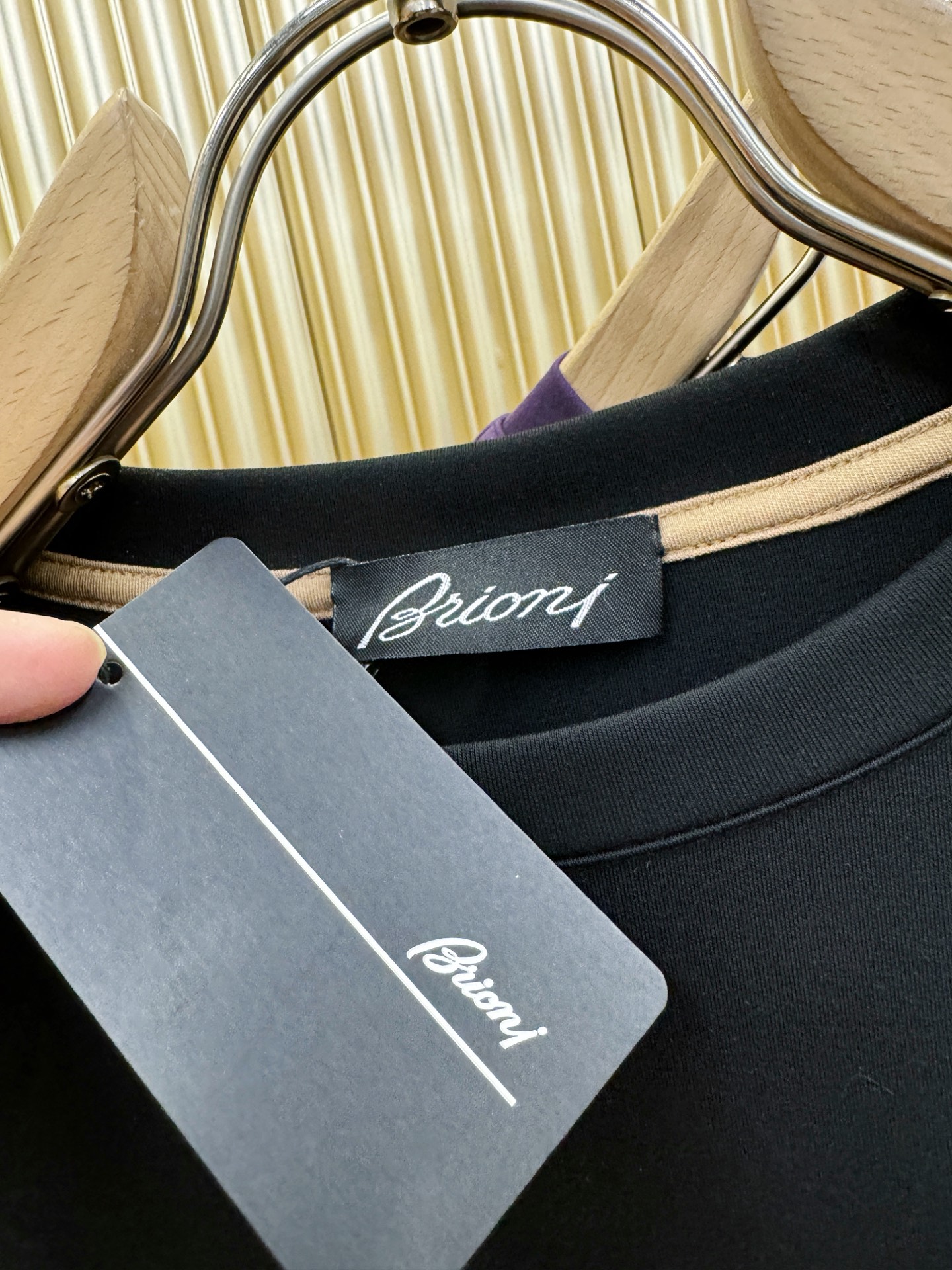 Brioni 布里奥尼 2026新品 长袖T恤，经典Logo设计，百搭款 官网同步发售 定制面料，柔软细