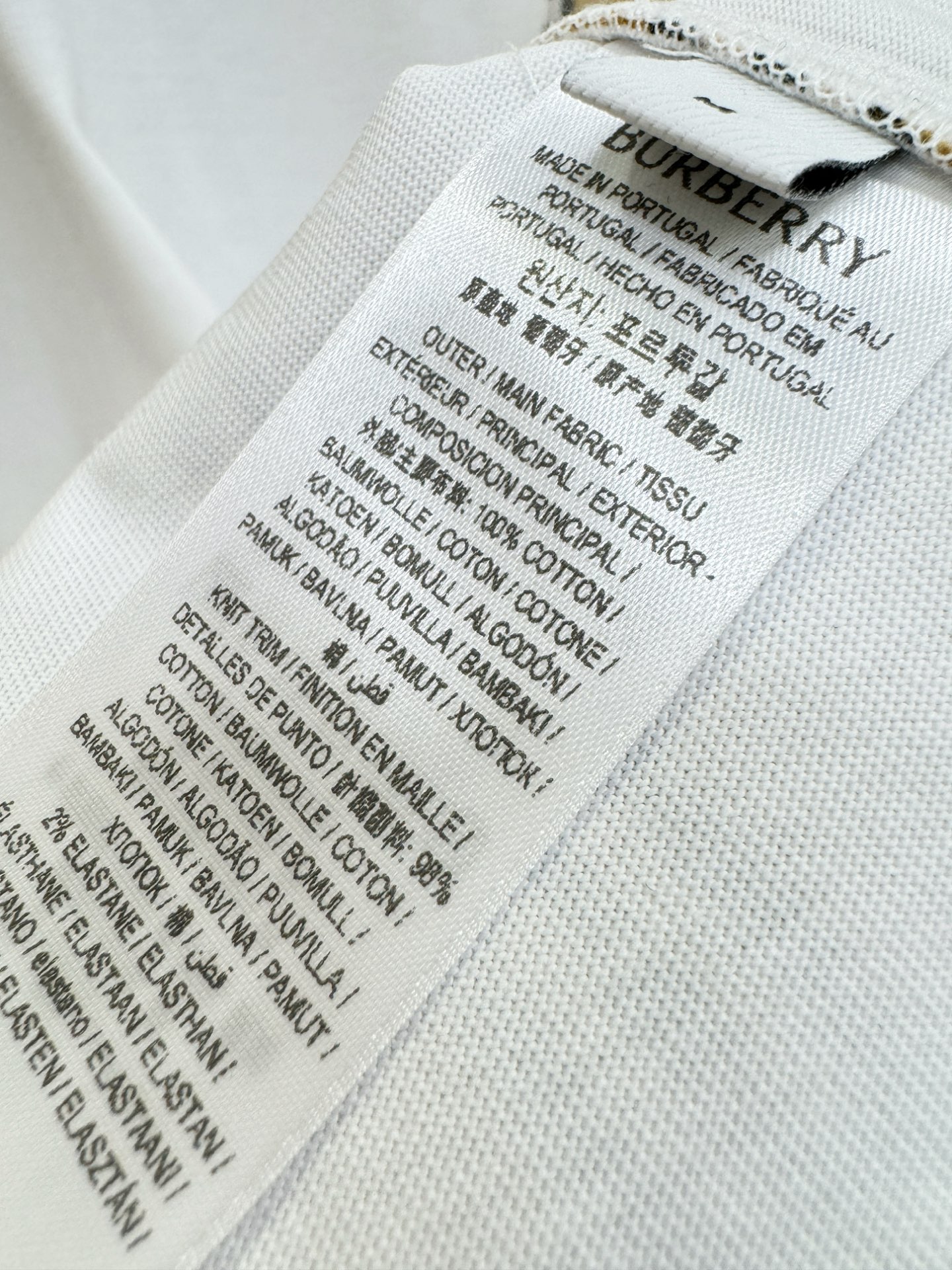 BURBERRY巴宝莉 顶级品质 2026新品短袖！原版定制面料，手感柔软。顶级进口私货，时尚设计潮流短