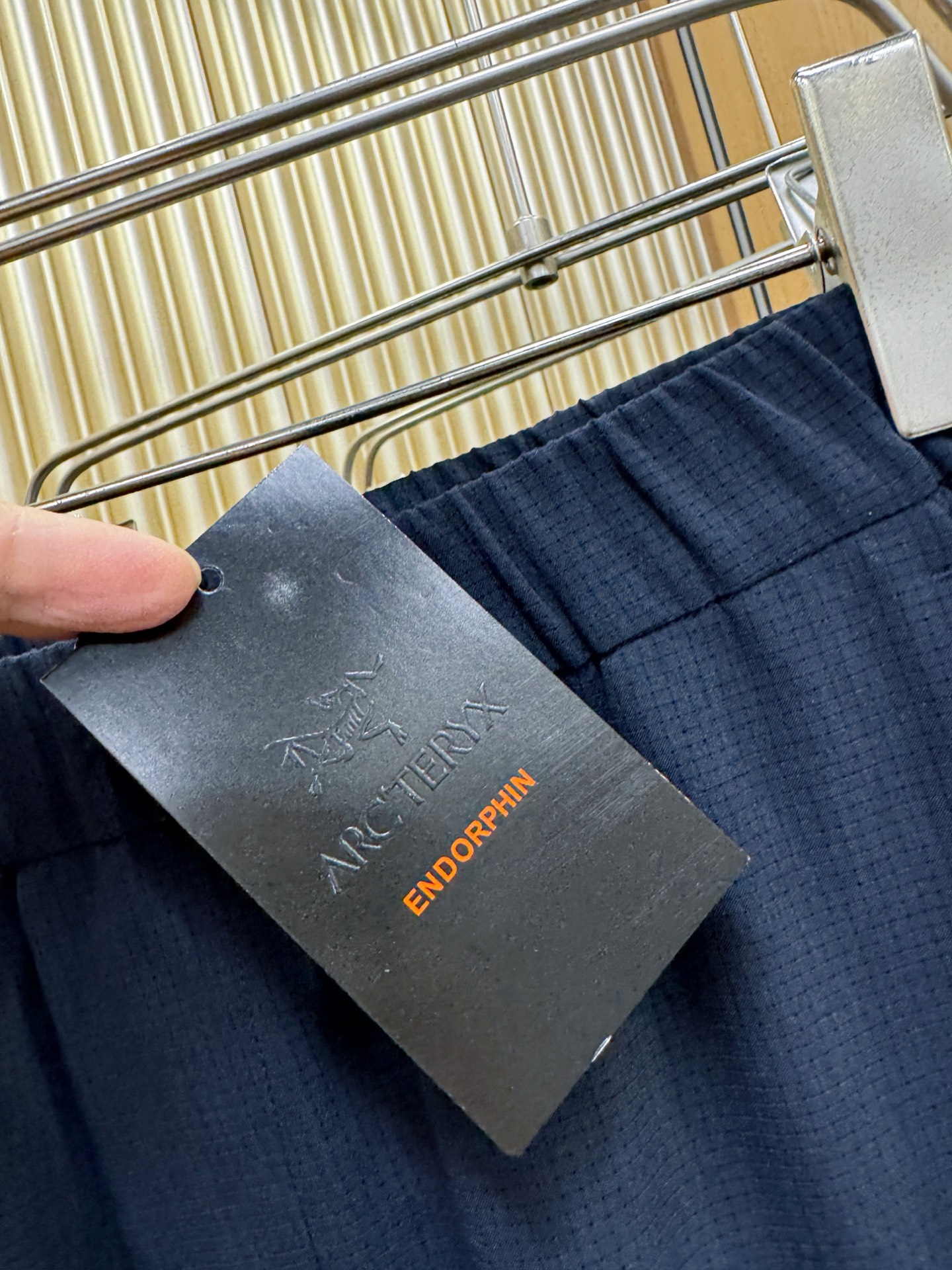 ARC‘TERYX/始祖鸟 新品休闲裤，选用欧洲进口面料，柔软舒适有质感，原版五金配件，非常炫酷，细节处