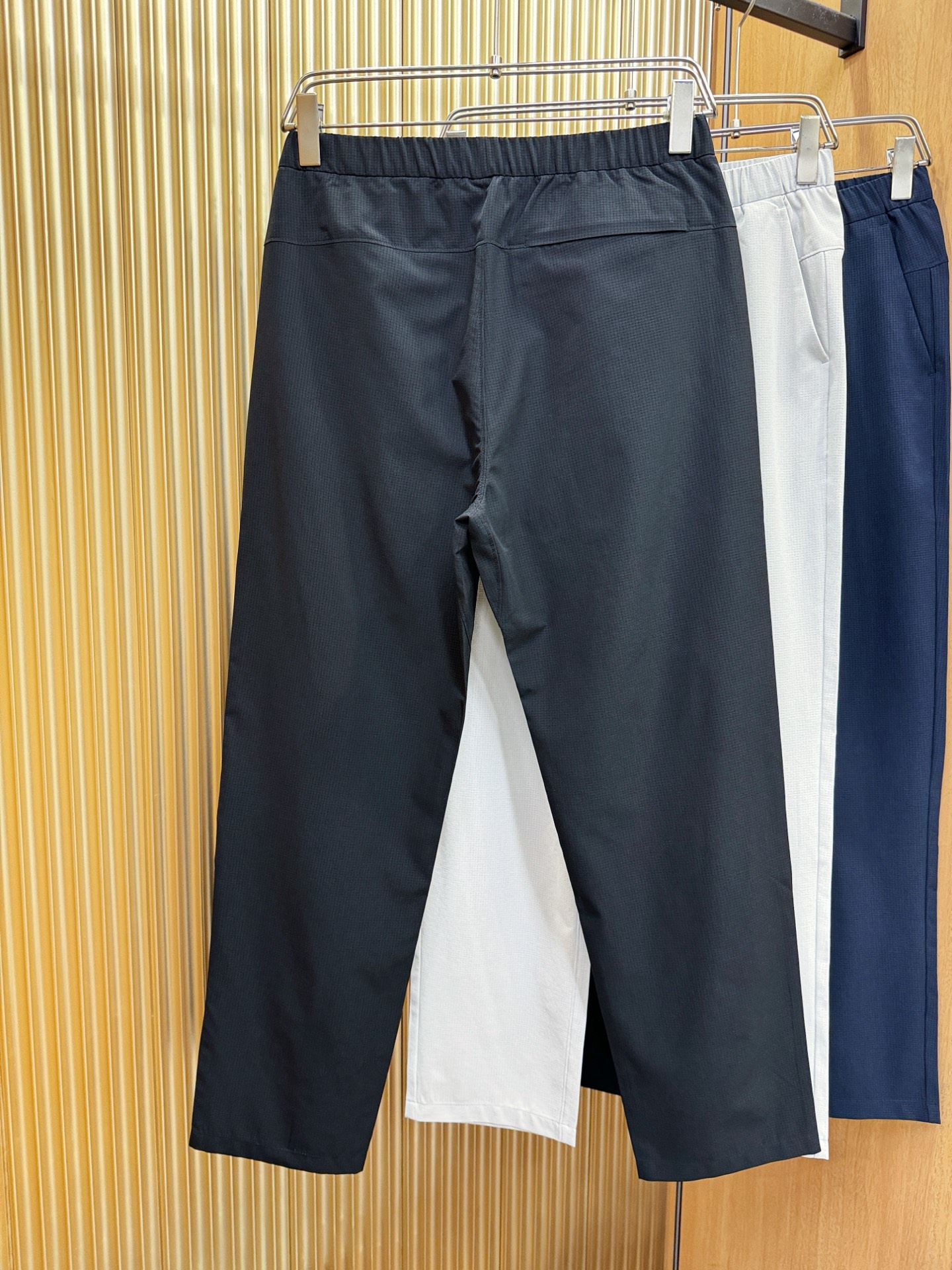 ARC‘TERYX/始祖鸟 新品休闲裤，选用欧洲进口面料，柔软舒适有质感，原版五金配件，非常炫酷，细节处