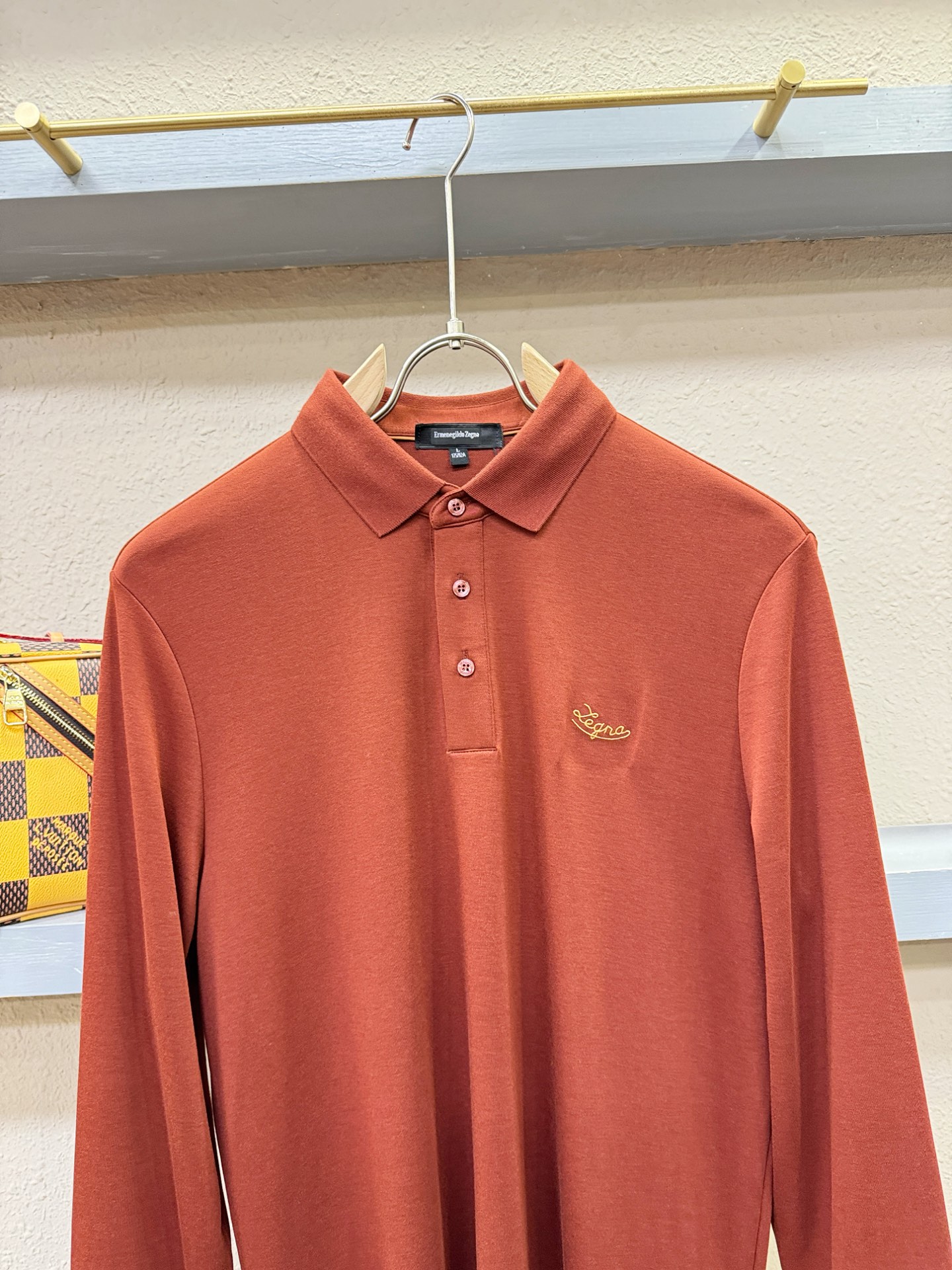 Loro Piana诺悠翩雅 新品 长袖翻领，经典Logo设计，百搭款 官网同步发售 定制面料，柔软细腻