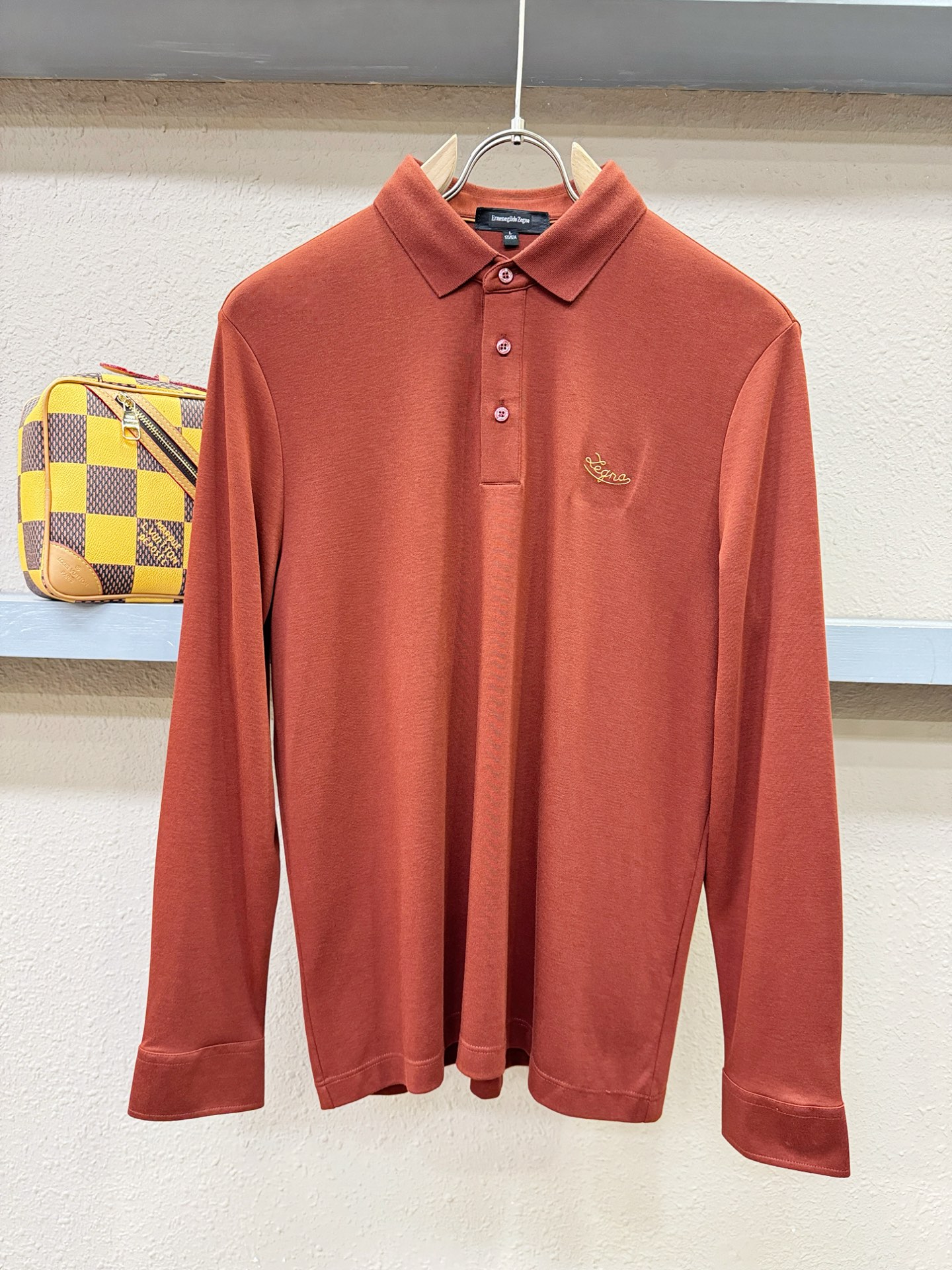 Loro Piana诺悠翩雅 新品 长袖翻领，经典Logo设计，百搭款 官网同步发售 定制面料，柔软细腻