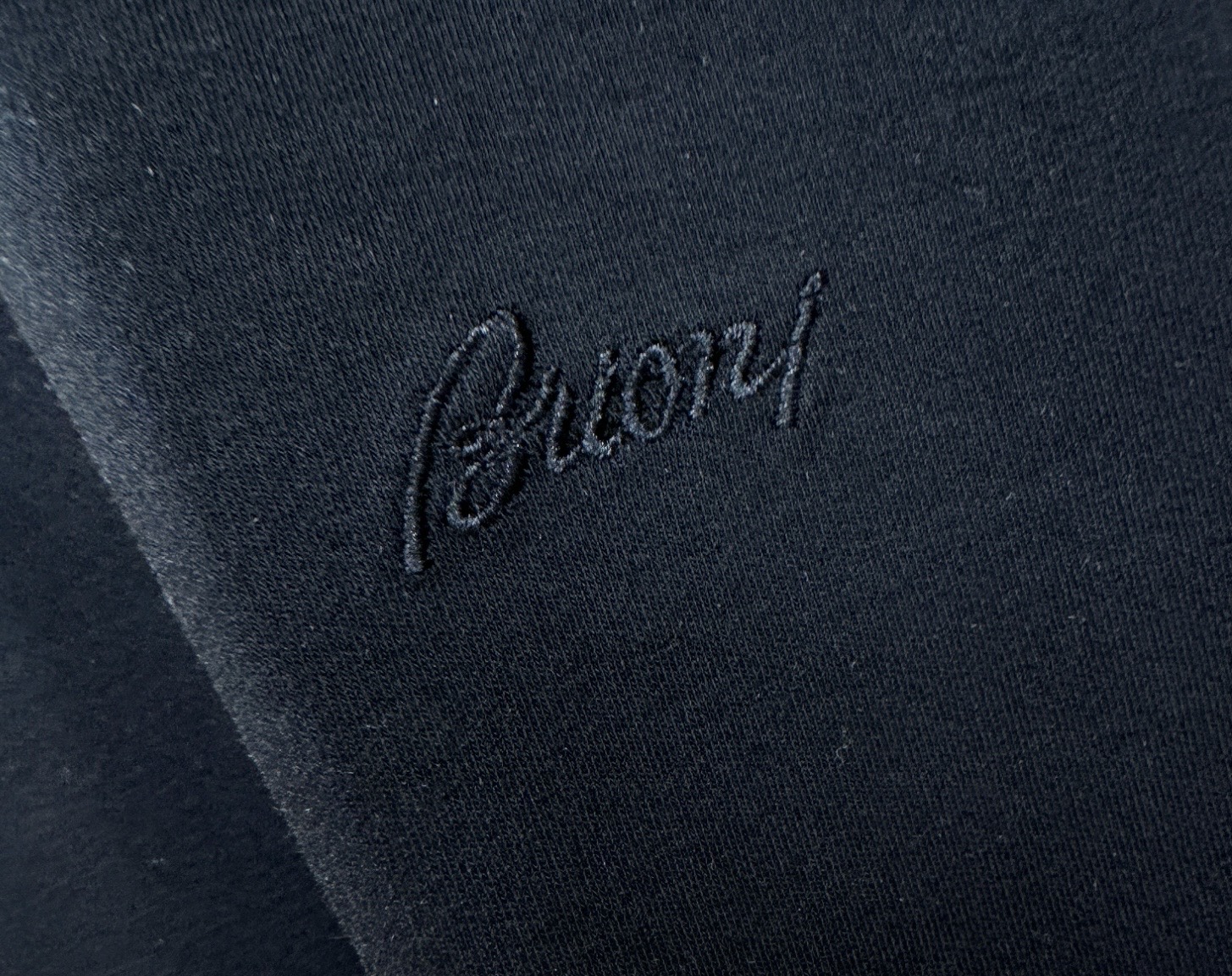 Brioni 布里奥尼 顶级品质 2026新品短袖！原版定制面料，手感柔软。顶级进口私货，时尚设计潮流短