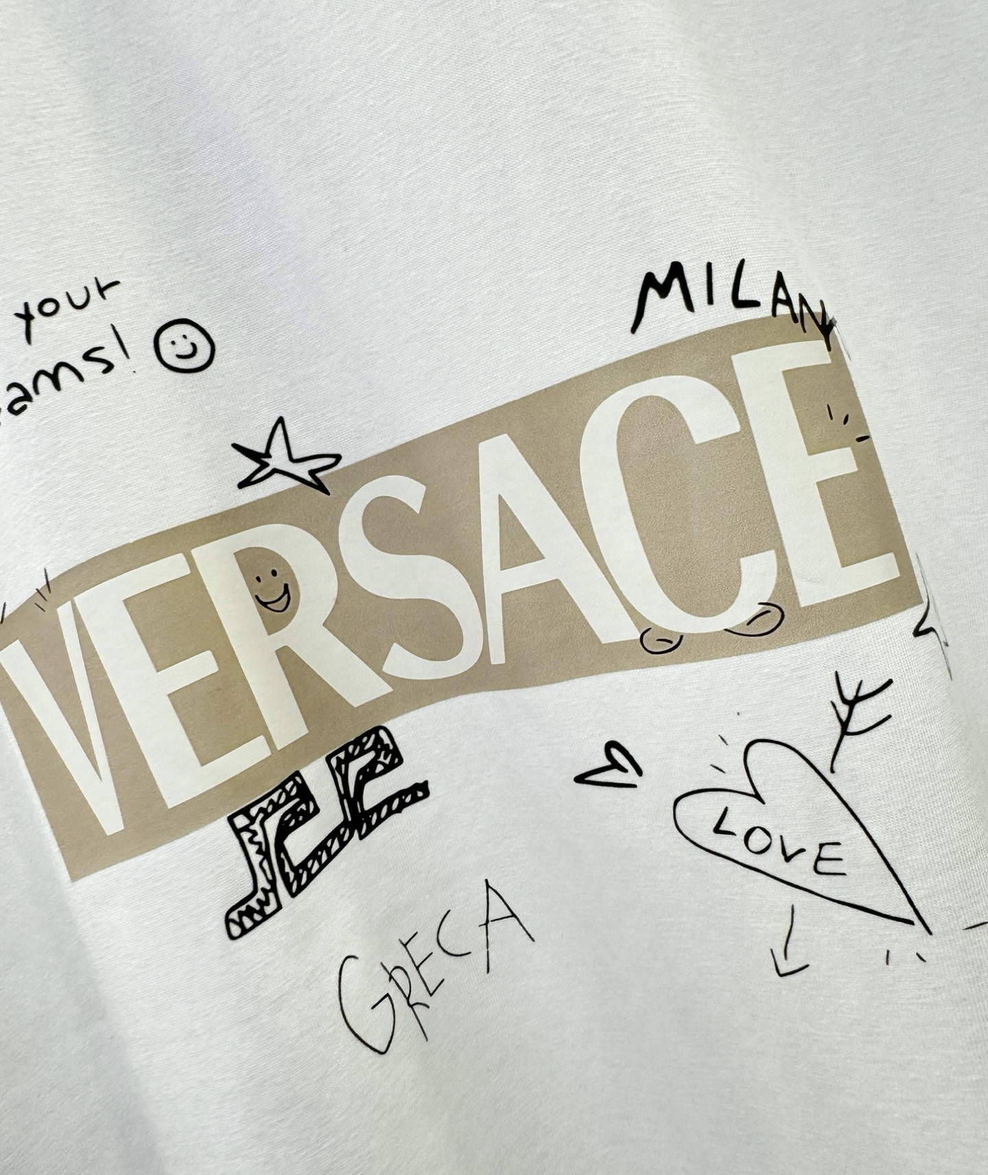 Versace 范思哲 顶级品质 2026新品短袖！原版定制面料，手感柔软。顶级进口私货，时尚设计潮流短