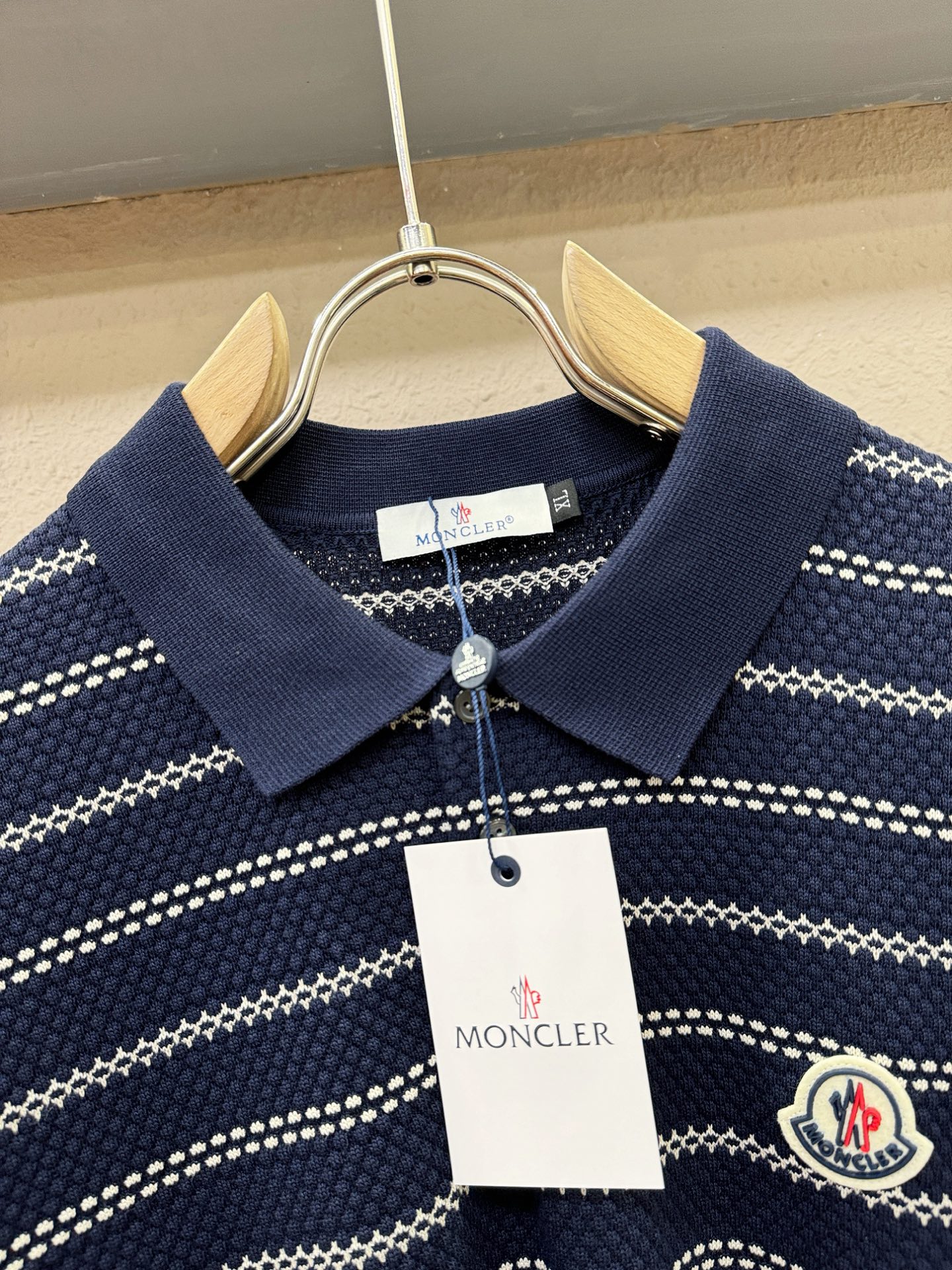 Moncler蒙口2026春夏新品针织短袖，进口针织面料，手感柔软。顶级进口私货，时尚设计潮流短袖针织衫