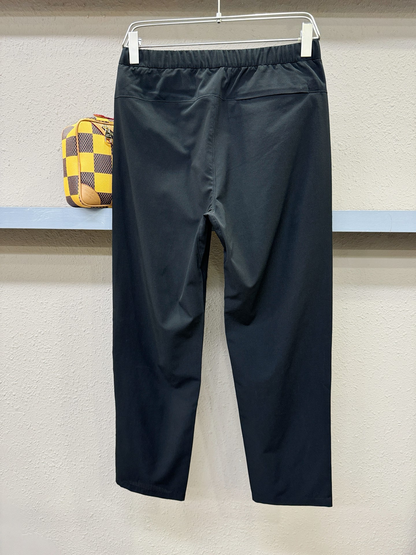 ARC‘TERYX/始祖鸟 新品休闲裤，选用欧洲进口面料，柔软舒适有质感，原版五金配件，非常炫酷，细节处