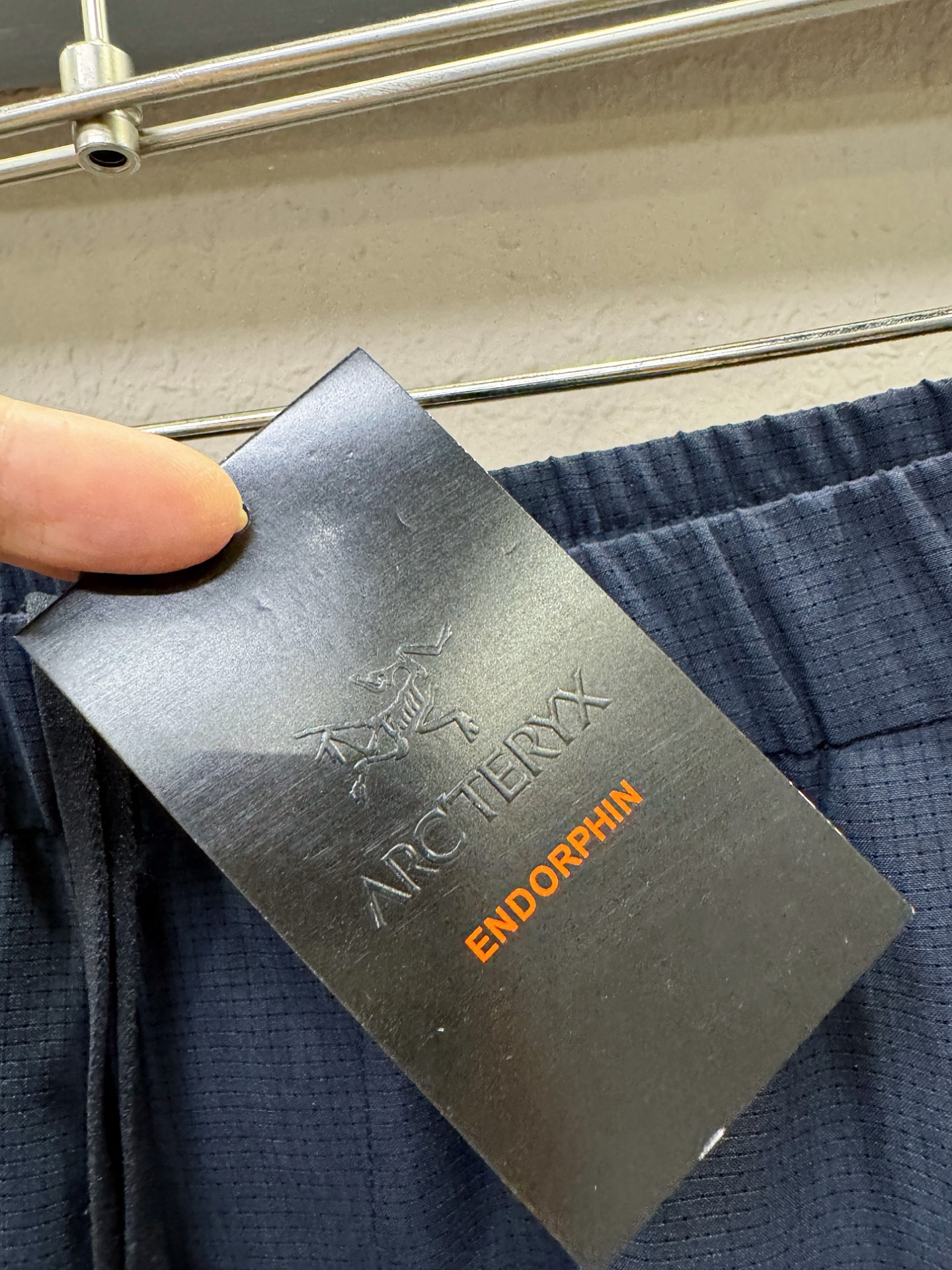 ARC‘TERYX/始祖鸟 新品休闲裤，选用欧洲进口面料，柔软舒适有质感，原版五金配件，非常炫酷，细节处