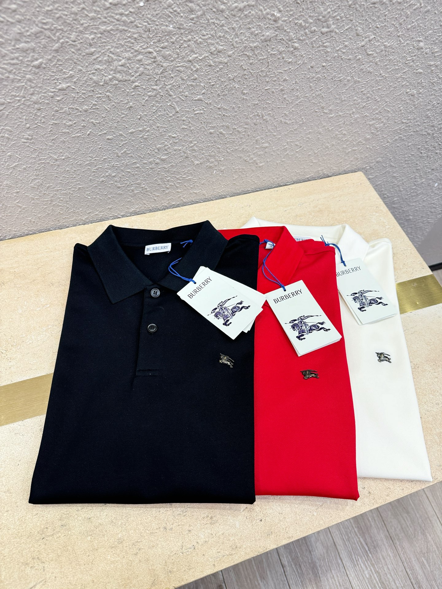 BURBERRY巴宝莉 2026官方新款 专柜同步上市 男士翻领短袖POLO衫，高端主线系列，进口珠地丝