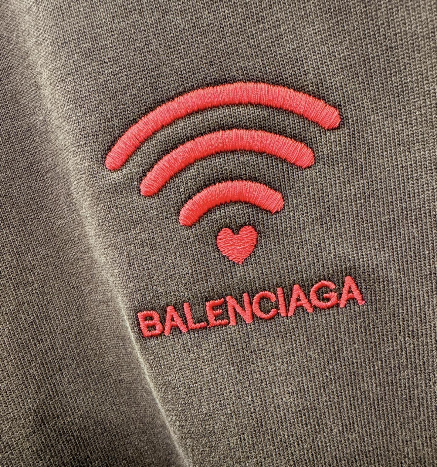 最大可穿240斤‼️ Balenciaga巴黎世家 2026新款短袖T恤！走秀图案时尚休闲短袖T恤衫！设