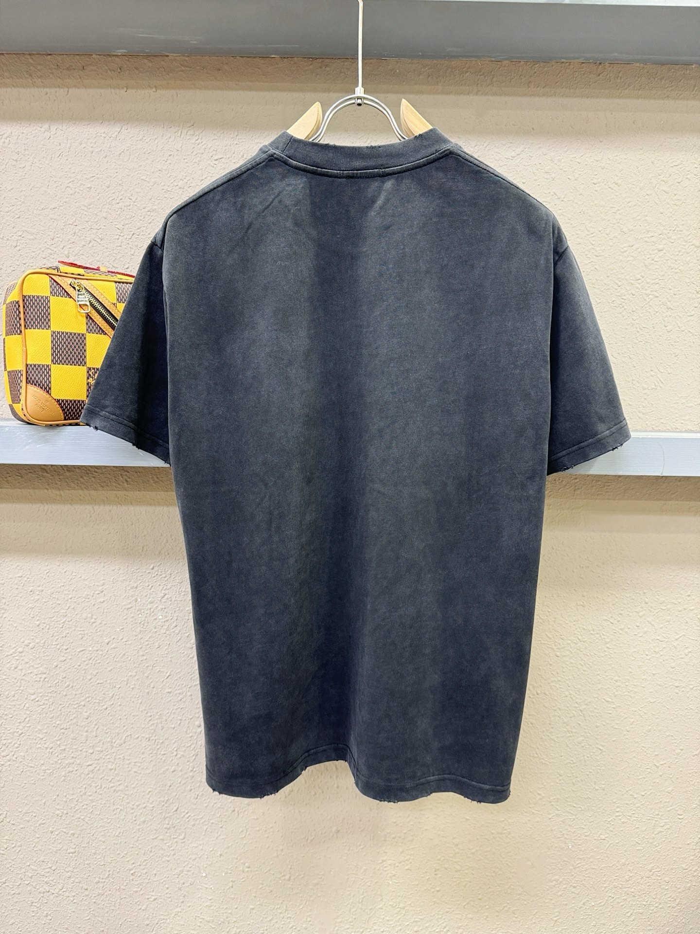 最大可穿240斤‼️ Balenciaga巴黎世家 2026新款短袖T恤！走秀图案时尚休闲短袖T恤衫！设