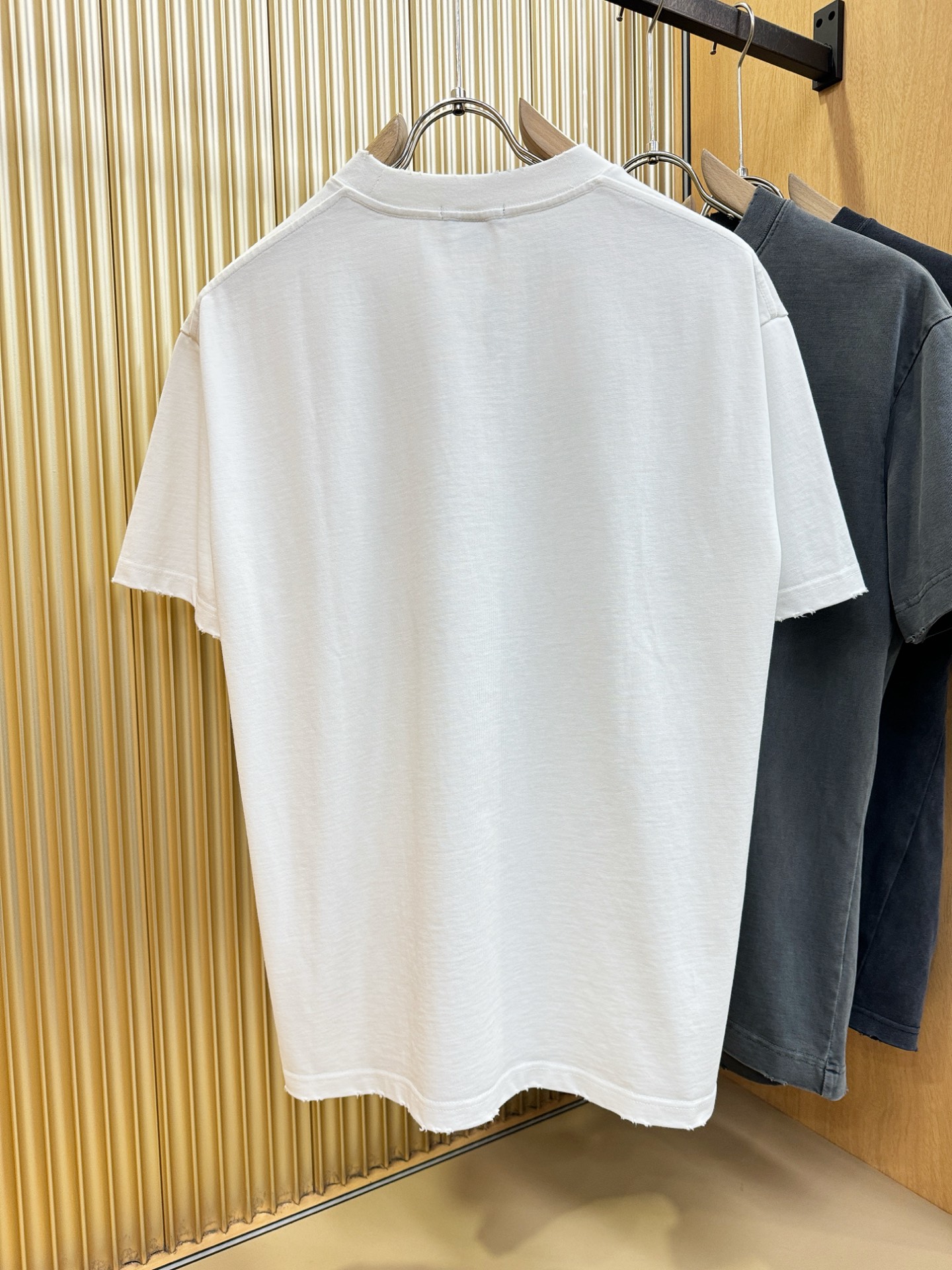 最大可穿240斤‼️ Balenciaga巴黎世家 2026新款短袖T恤！走秀图案时尚休闲短袖T恤衫！设