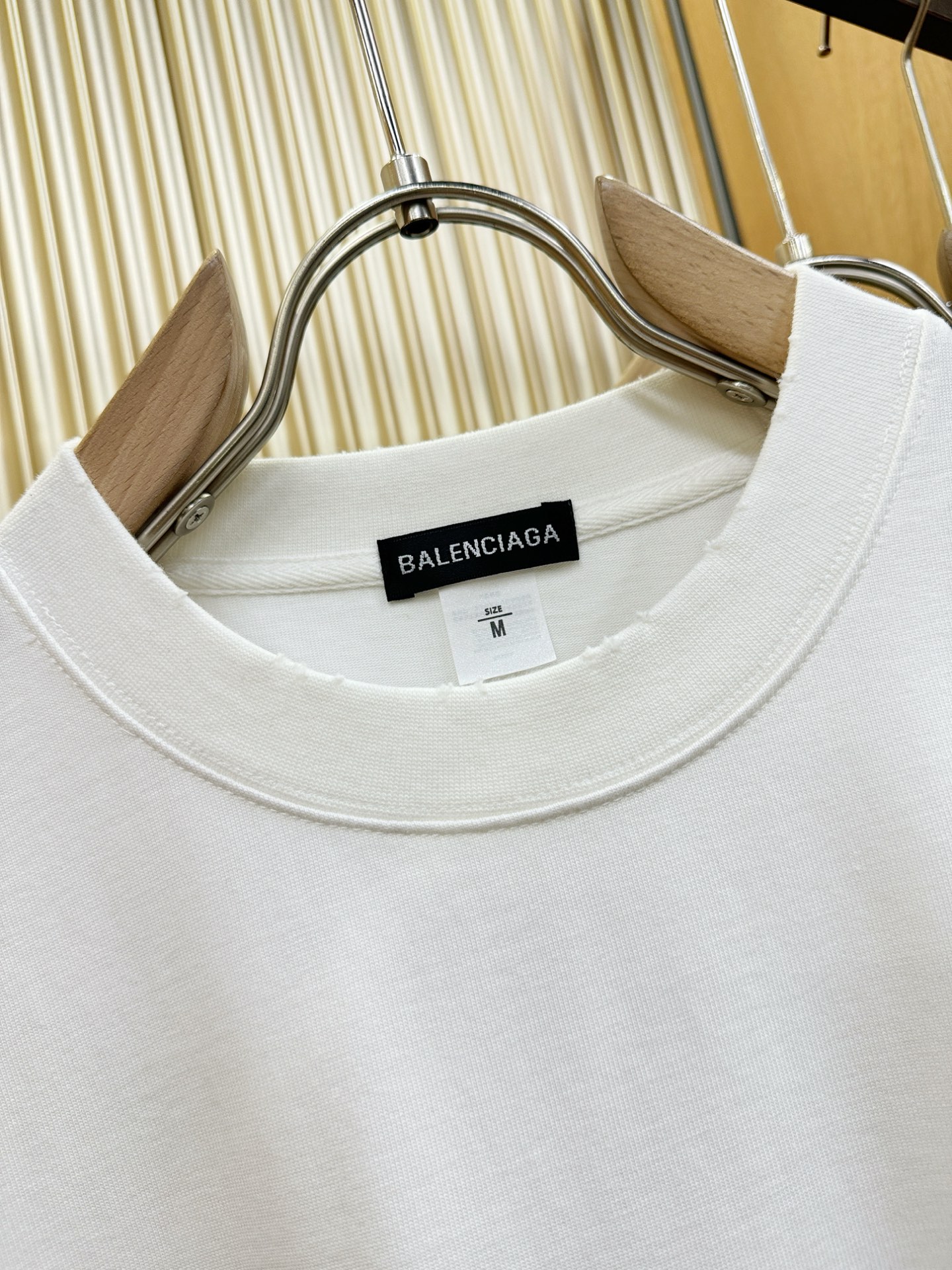 最大可穿240斤‼️ Balenciaga巴黎世家 2026新款短袖T恤！走秀图案时尚休闲短袖T恤衫！设
