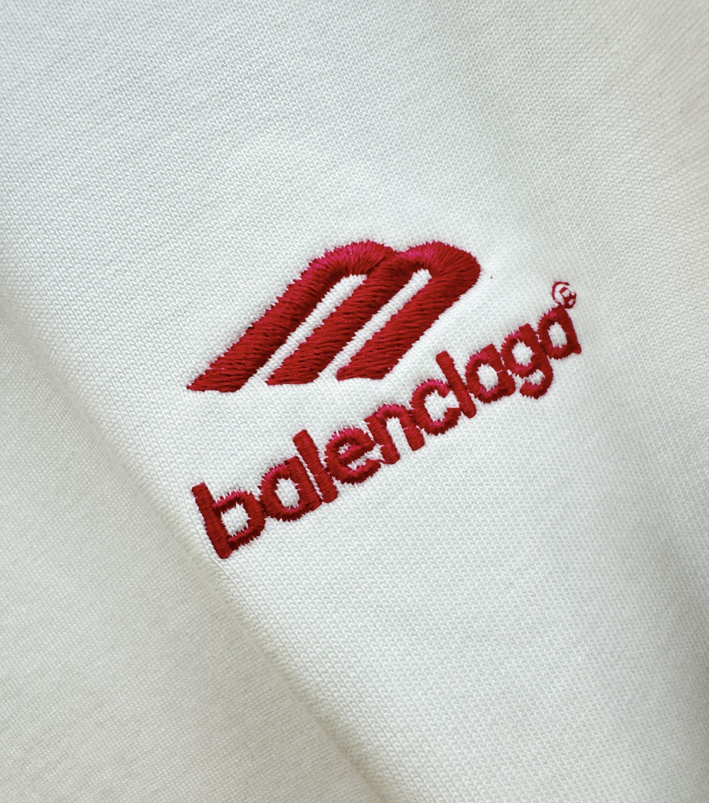 最大可穿240斤‼️ Balenciaga巴黎世家 2026新款短袖T恤！走秀图案时尚休闲短袖T恤衫！设
