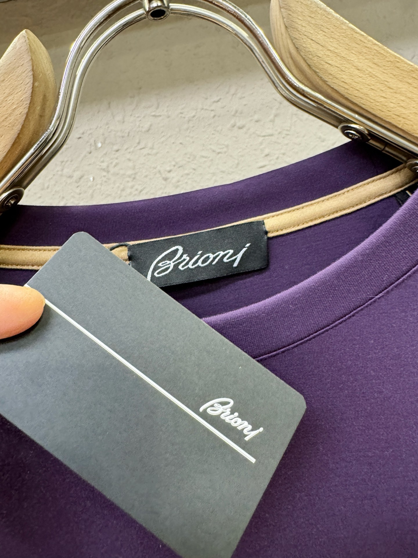 Brioni 布里奥尼 2026新品 长袖T恤，经典Logo设计，百搭款 官网同步发售 定制面料，柔软细