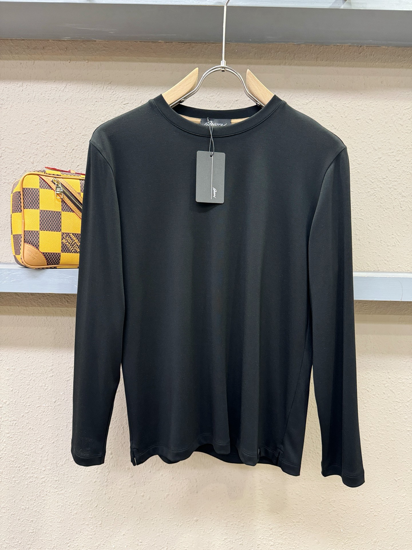 Brioni 布里奥尼 2026新品 长袖T恤，经典Logo设计，百搭款 官网同步发售 定制面料，柔软细