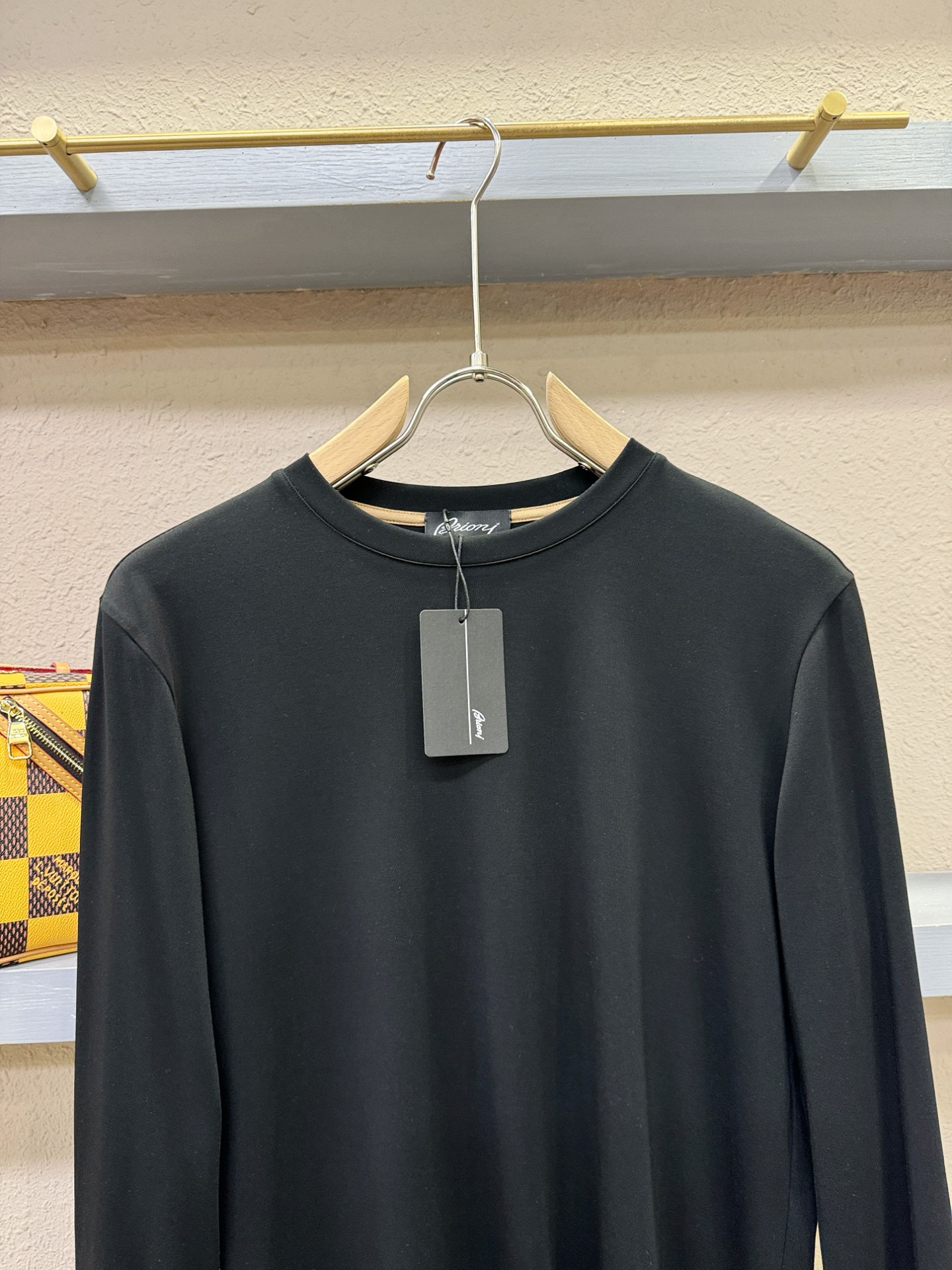 Brioni 布里奥尼 2026新品 长袖T恤，经典Logo设计，百搭款 官网同步发售 定制面料，柔软细