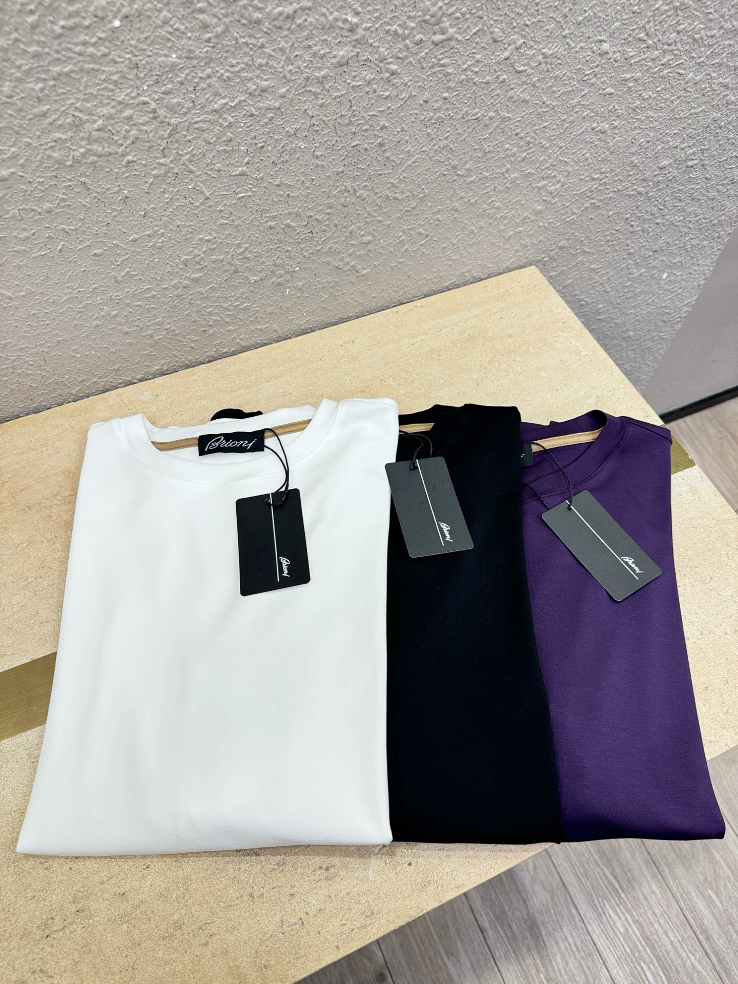 Brioni 布里奥尼 2026新品 长袖T恤，经典Logo设计，百搭款 官网同步发售 定制面料，柔软细