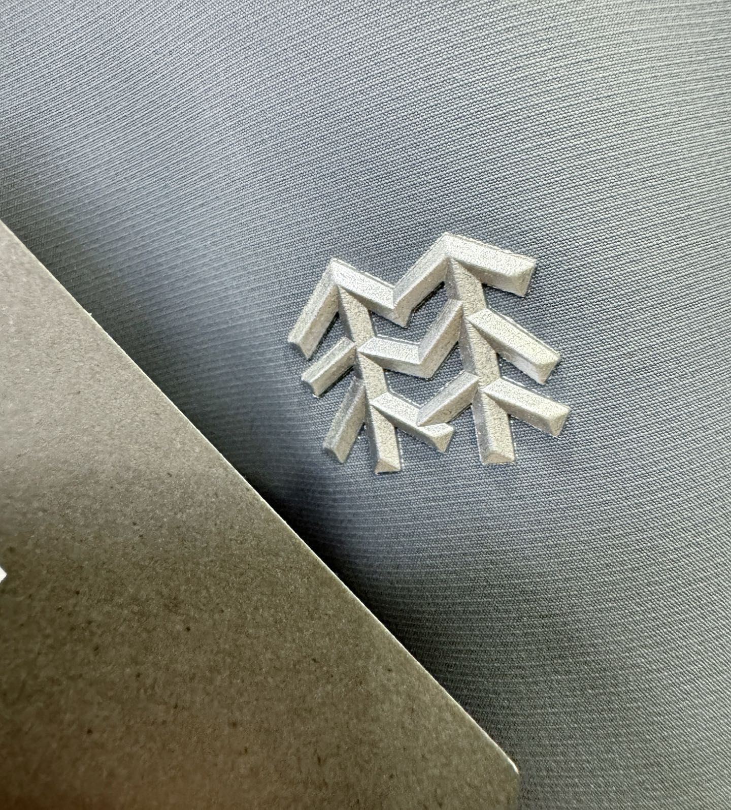 KOLON SPORT 2026新款防水向导级冲锋衣机能风拉链夹克，防风防水冲锋衣，级别高分子材料透气复
