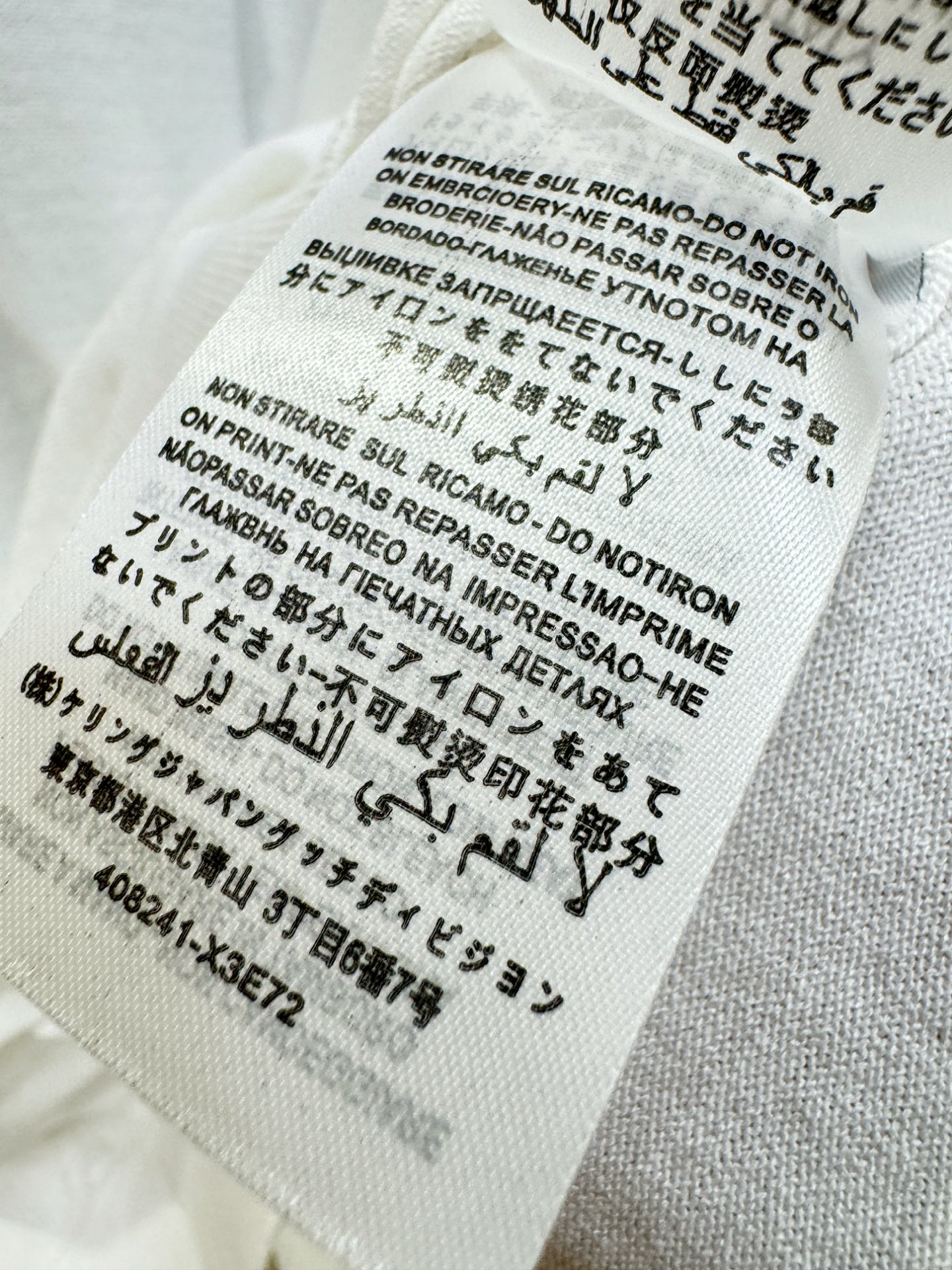 BURBERRY巴宝莉 顶级品质 2026春夏新品短袖针织衫，桑蚕丝伊力特面料，手感柔软。顶级进口私货，