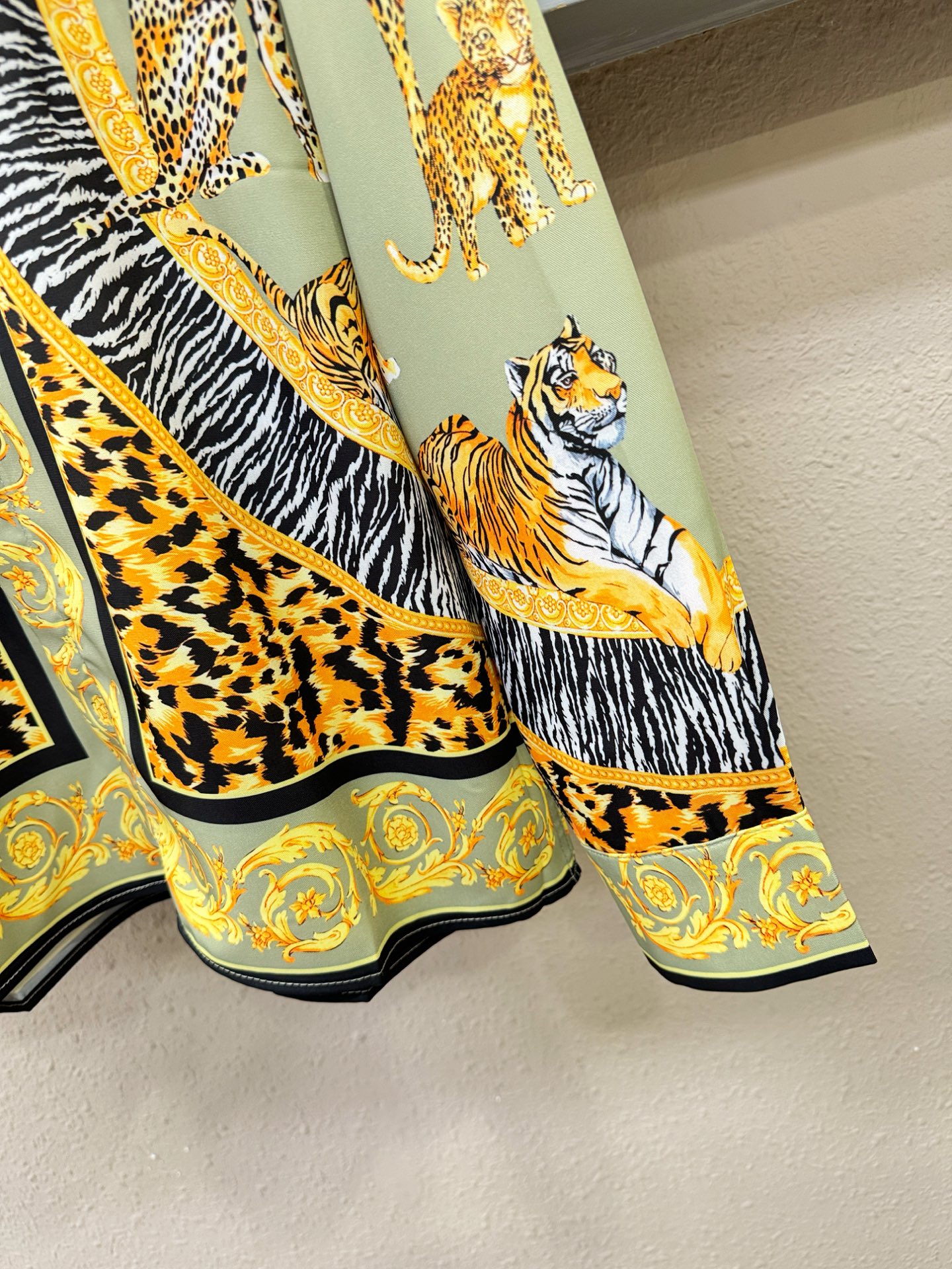 高定款(真丝面料升级 ) Versace 范思哲 最大可穿240斤，新款真丝衬衫，男女同款，定制真丝面料