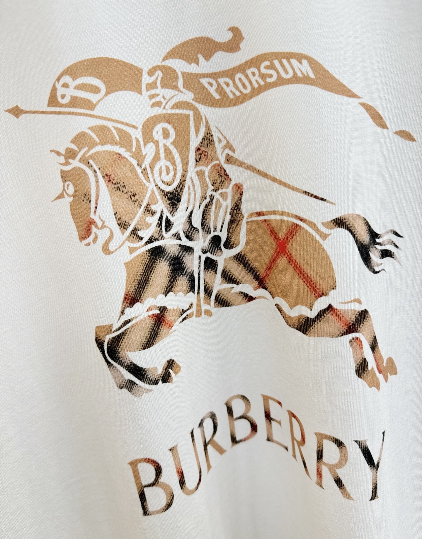 BURBERRY巴宝莉 2026新款短袖T恤！男女同款！走秀图案时尚休闲短袖T恤衫！设计logo设计！极