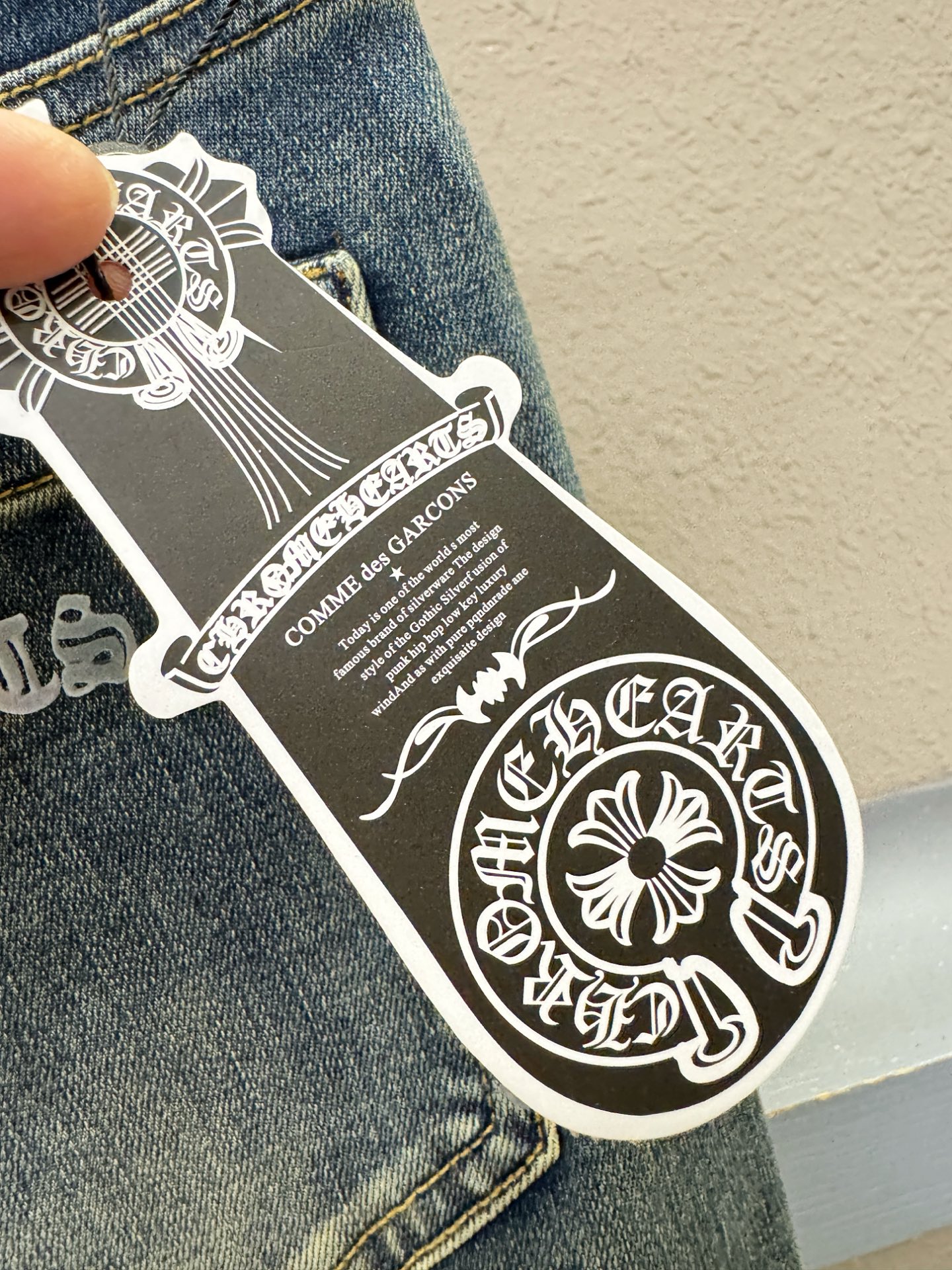 CHROME HEARTS 克罗心 专柜新品，原版牛仔裤 原版重工打造，品牌经典LOGO设计，三标齐全！