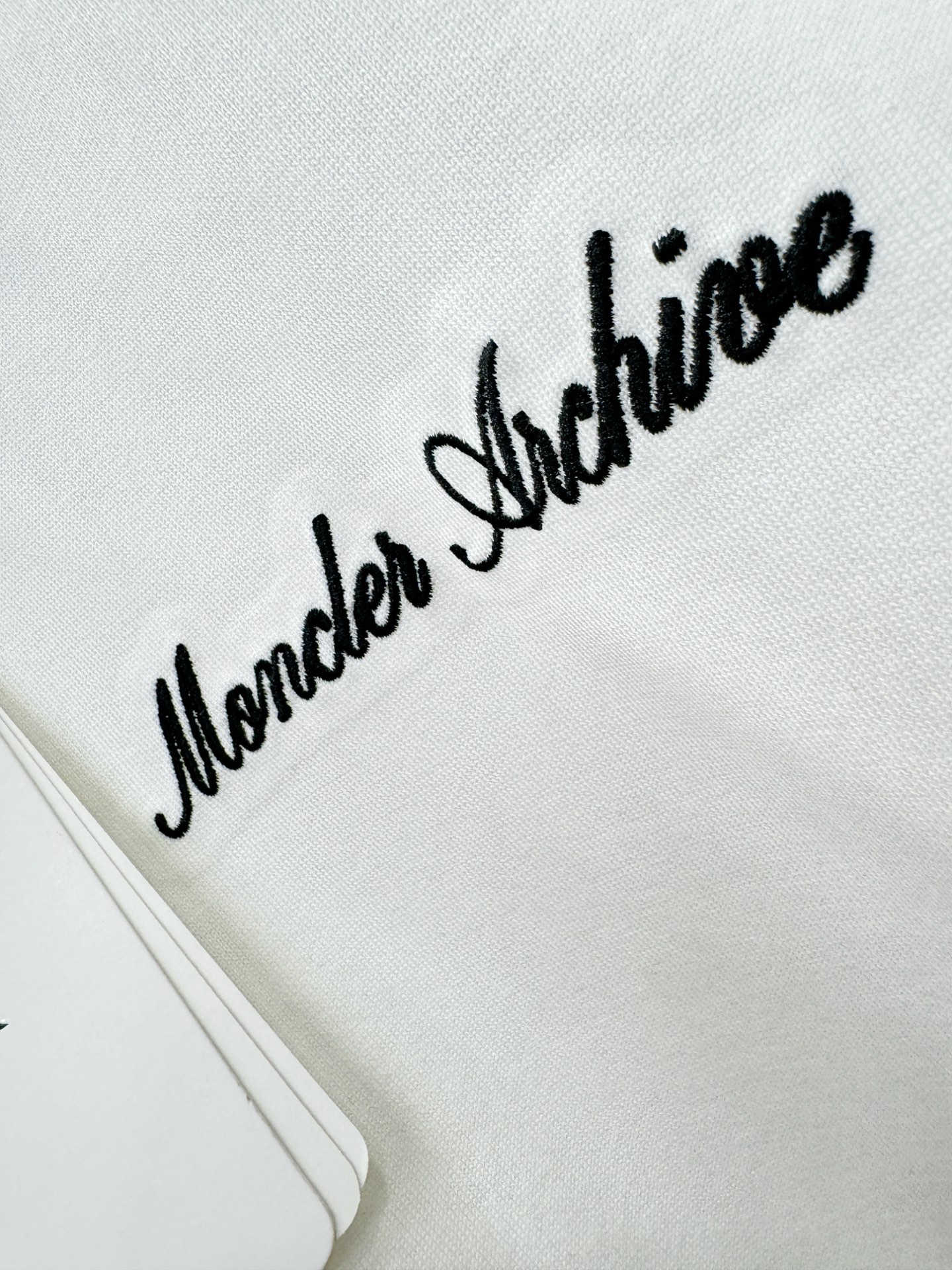 Moncler蒙口 2026新款短袖T恤！走秀图案时尚休闲短袖T恤衫！设计logo设计！极具设计精选客供