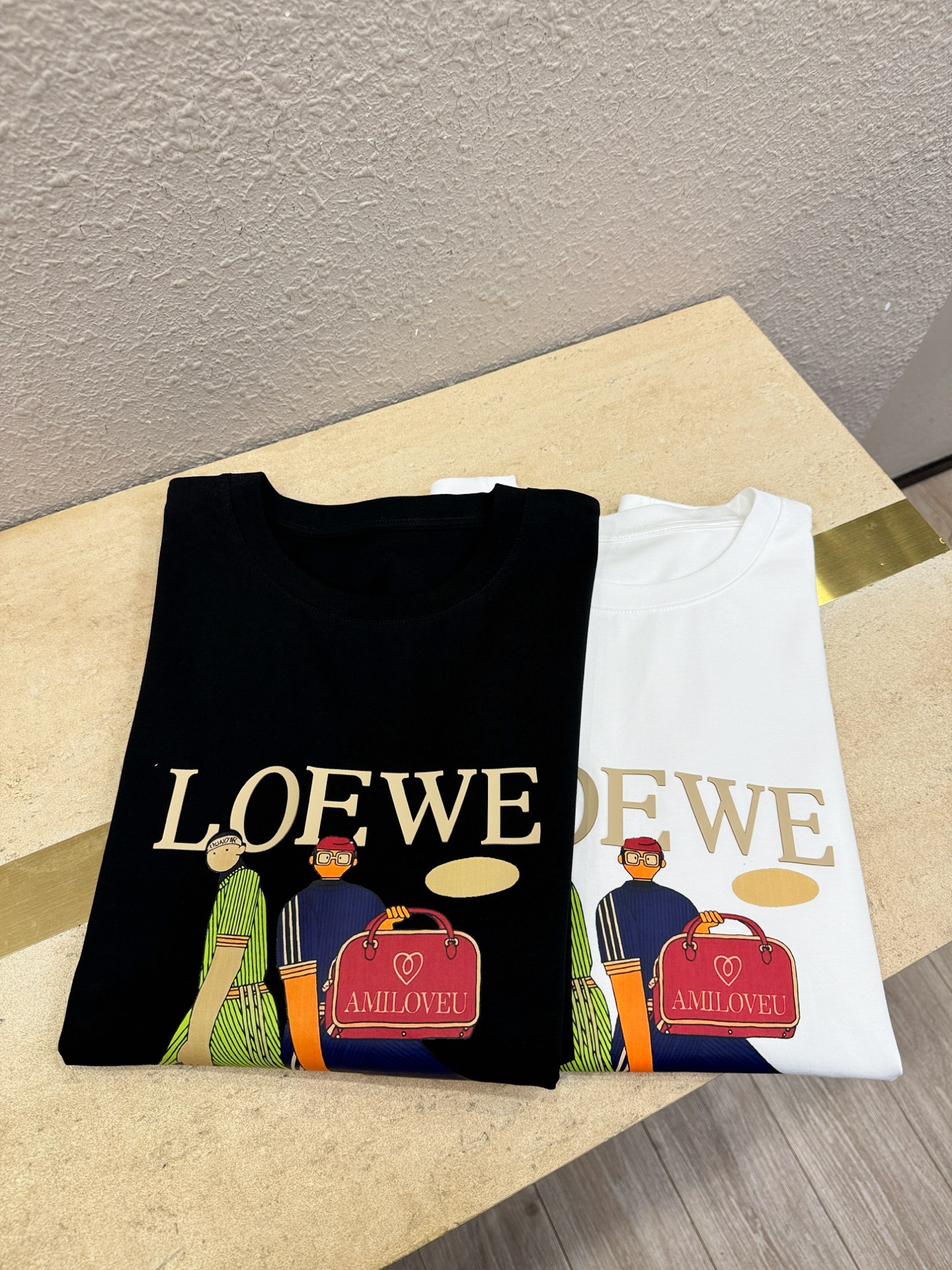 LOEWE罗意威 2026新款短袖T恤！走秀图案时尚休闲短袖T恤衫！设计logo设计！极具设计精选客供面