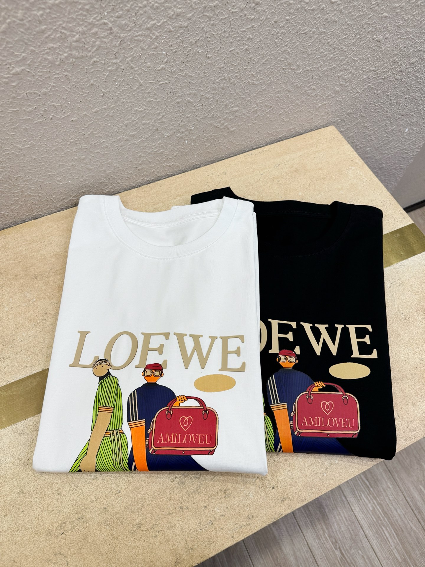 LOEWE罗意威 2026新款短袖T恤！走秀图案时尚休闲短袖T恤衫！设计logo设计！极具设计精选客供面