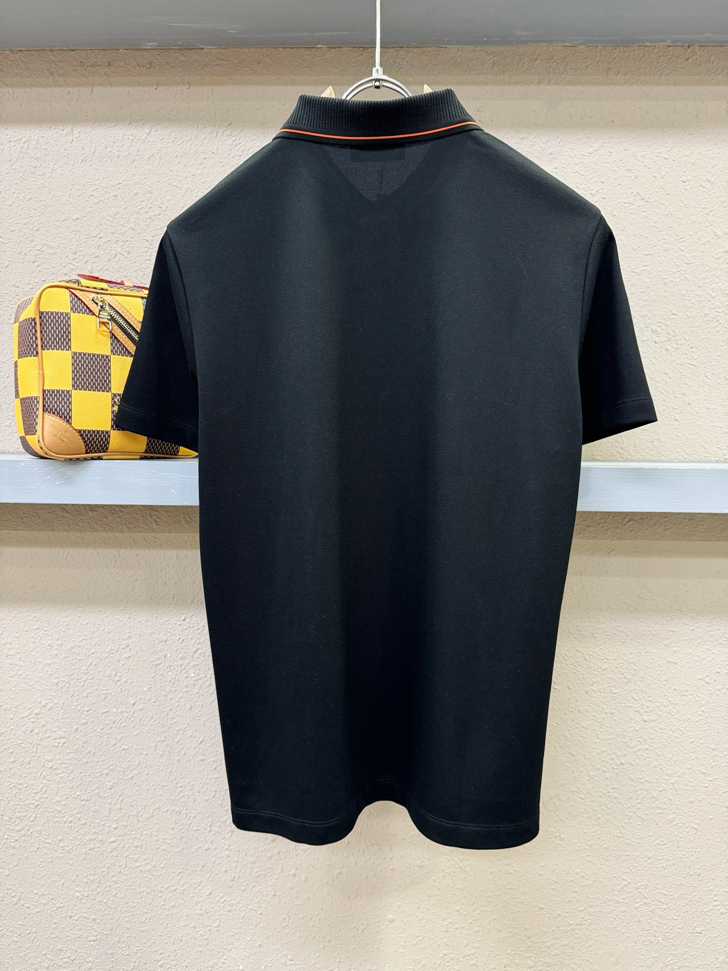 Hermès爱马仕 2026春夏新款首发专柜最新款翻领短袖，100%双丝光珠地棉面料，高端订制 设计前卫