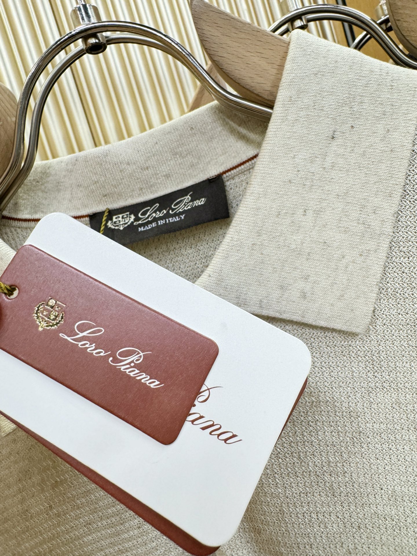 loro Piana诺悠翩雅 2026春夏新品针织短袖，进口针织面料，手感柔软。顶级进口私货，时尚设计潮