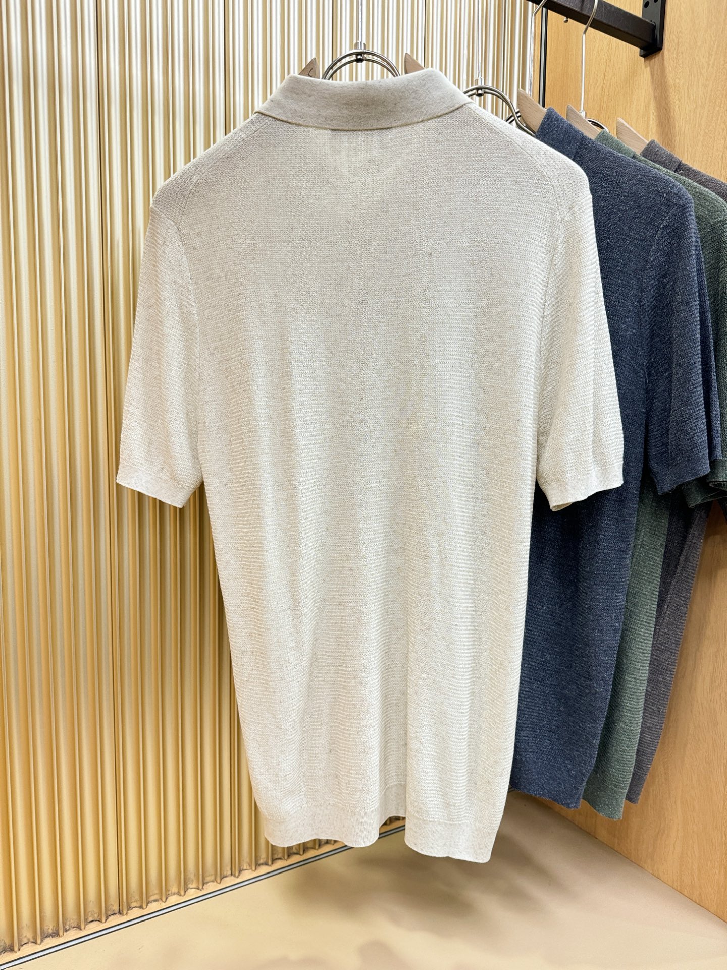 loro Piana诺悠翩雅 2026春夏新品针织短袖，进口针织面料，手感柔软。顶级进口私货，时尚设计潮