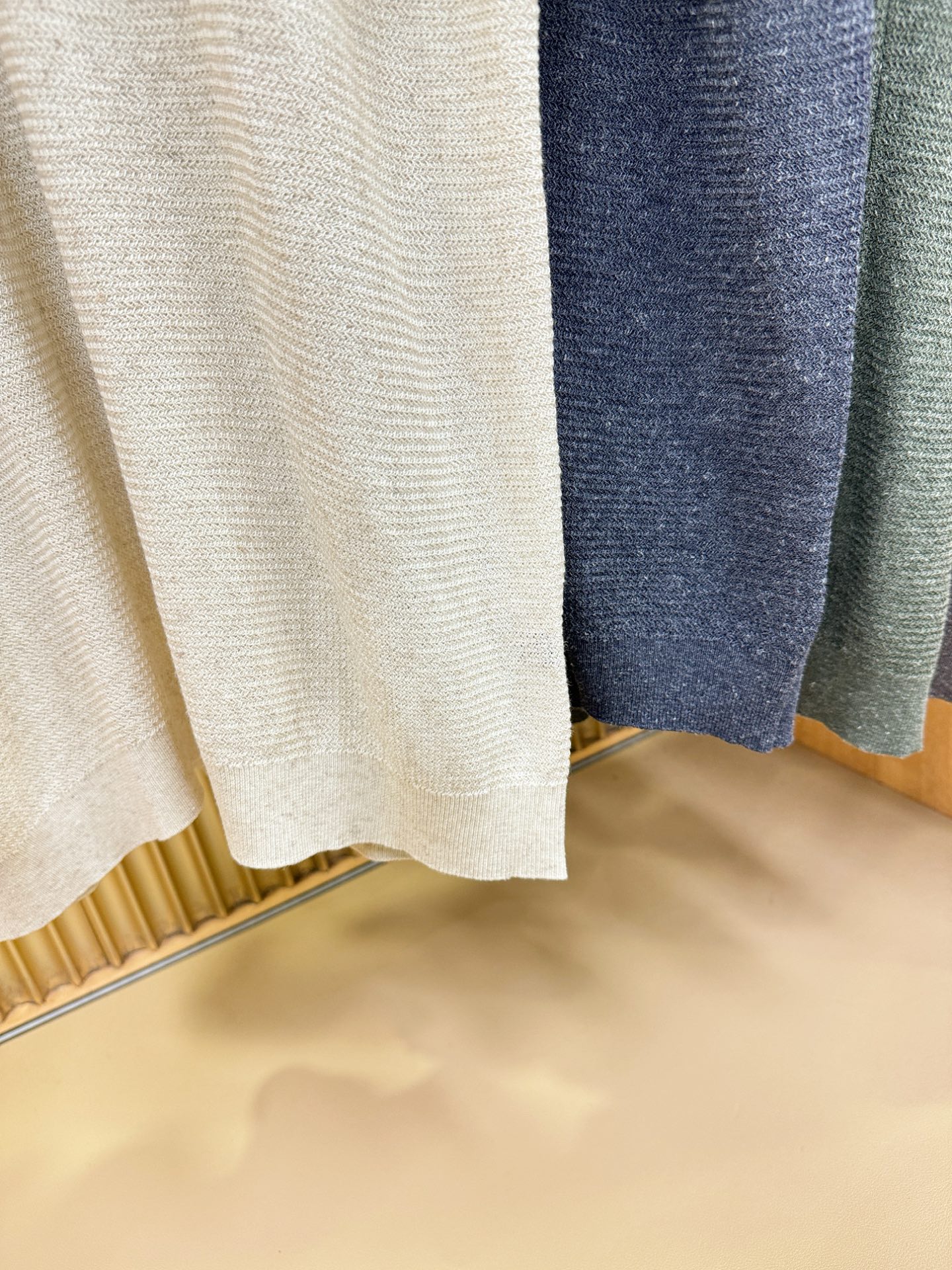 loro Piana诺悠翩雅 2026春夏新品针织短袖，进口针织面料，手感柔软。顶级进口私货，时尚设计潮