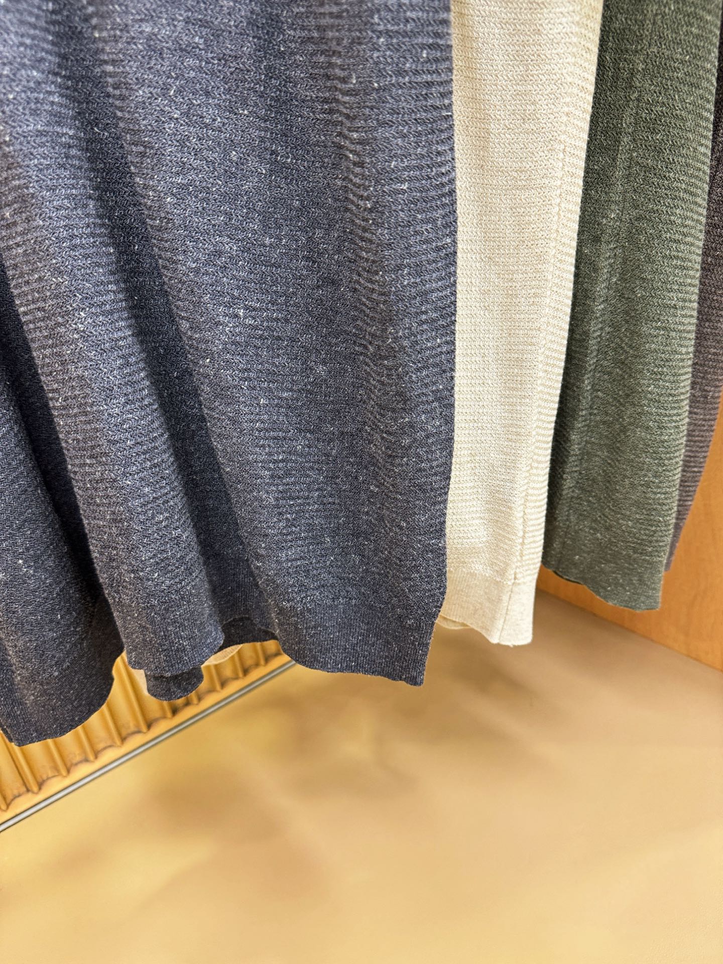 loro Piana诺悠翩雅 2026春夏新品针织短袖，进口针织面料，手感柔软。顶级进口私货，时尚设计潮