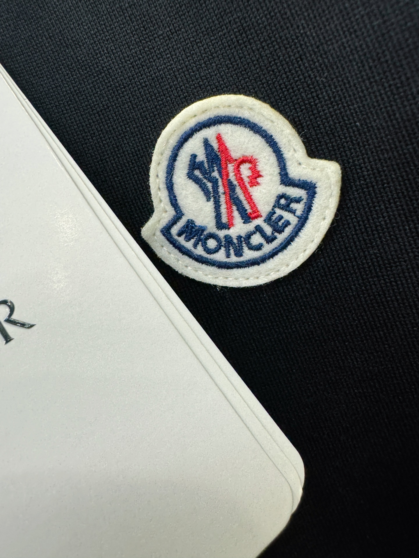 Moncler蒙口 2026新款短袖T恤！走秀图案时尚休闲短袖T恤衫！设计logo设计！极具设计精选客供