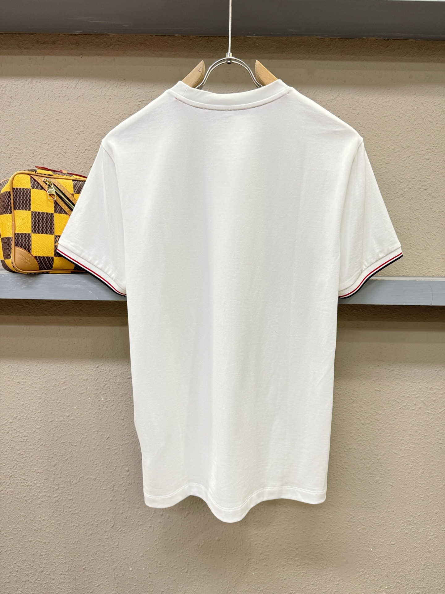 Moncler蒙口 2026新款短袖T恤！走秀图案时尚休闲短袖T恤衫！设计logo设计！极具设计精选客供