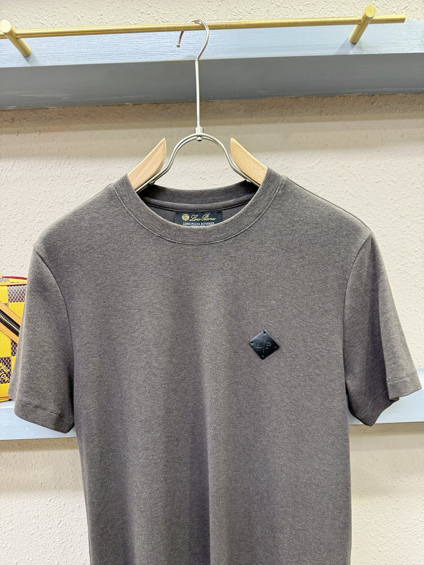 loro Piana诺悠翩雅 2026新品短袖！原版定制面料，手感柔软。顶级进口私货，时尚设计潮流短袖，