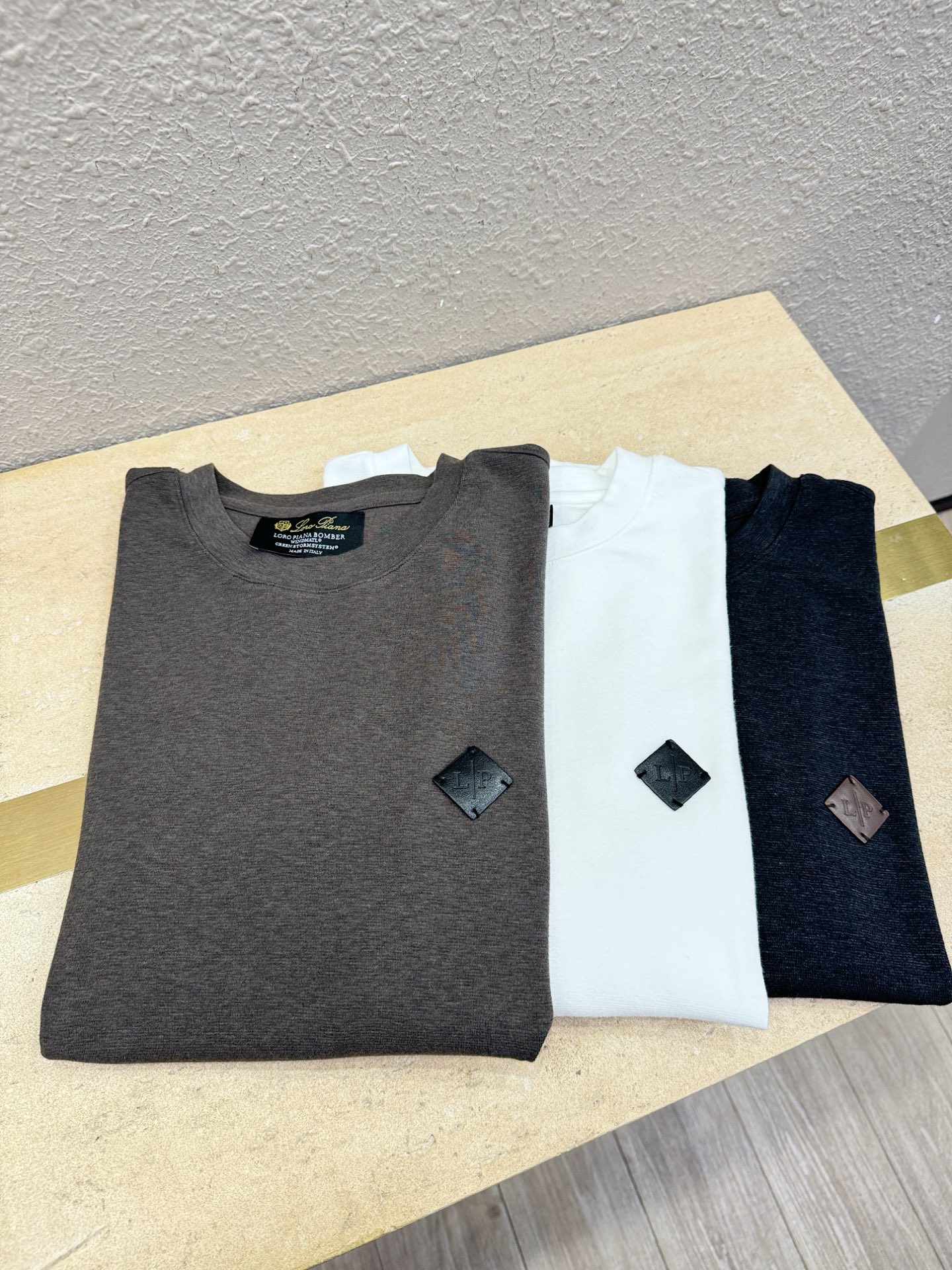 loro Piana诺悠翩雅 2026新品短袖！原版定制面料，手感柔软。顶级进口私货，时尚设计潮流短袖，