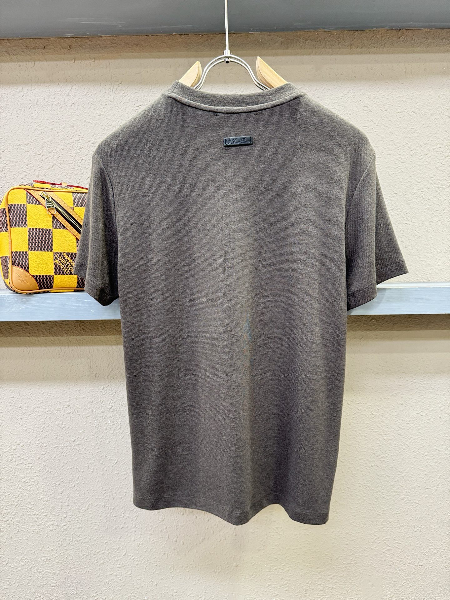 loro Piana诺悠翩雅 2026新品短袖！原版定制面料，手感柔软。顶级进口私货，时尚设计潮流短袖，