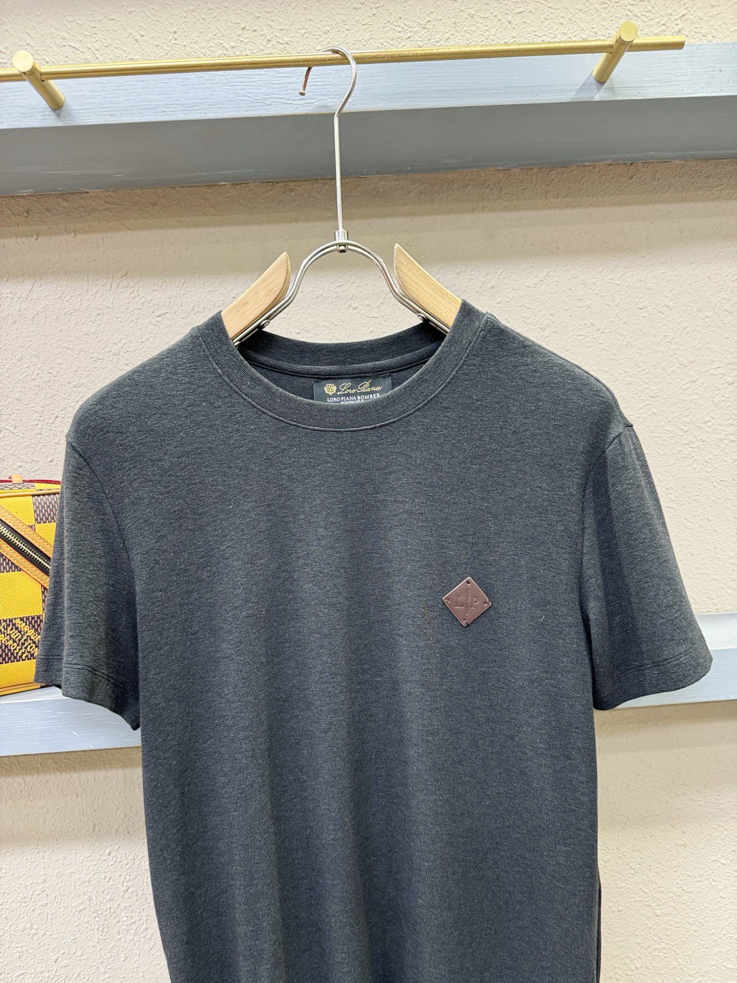 loro Piana诺悠翩雅 2026新品短袖！原版定制面料，手感柔软。顶级进口私货，时尚设计潮流短袖，