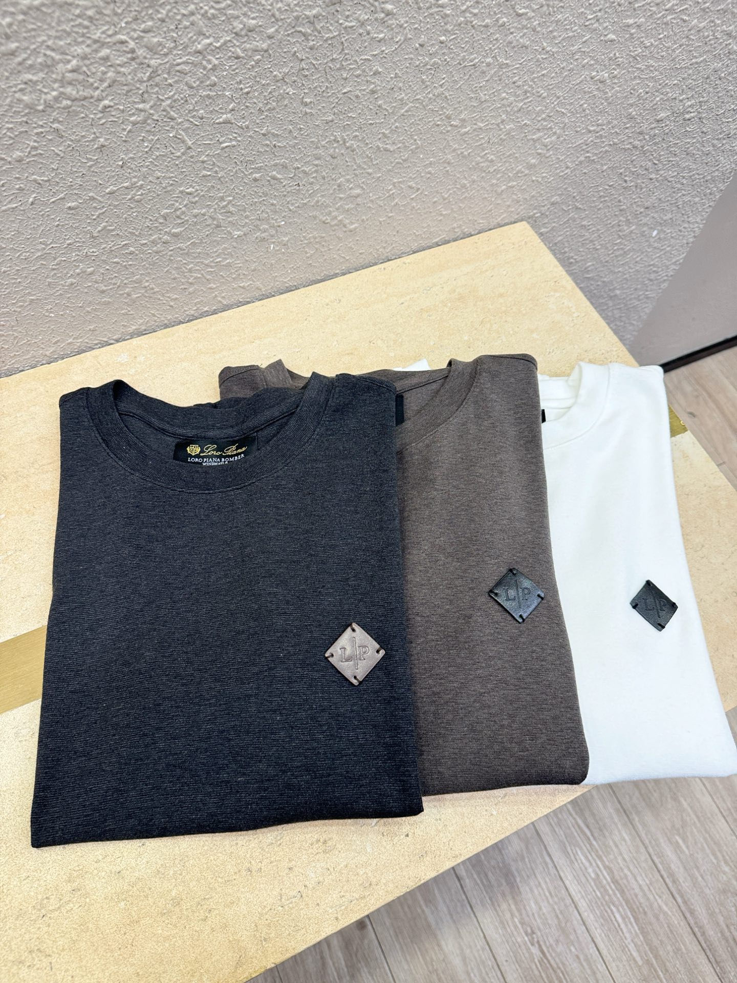 loro Piana诺悠翩雅 2026新品短袖！原版定制面料，手感柔软。顶级进口私货，时尚设计潮流短袖，